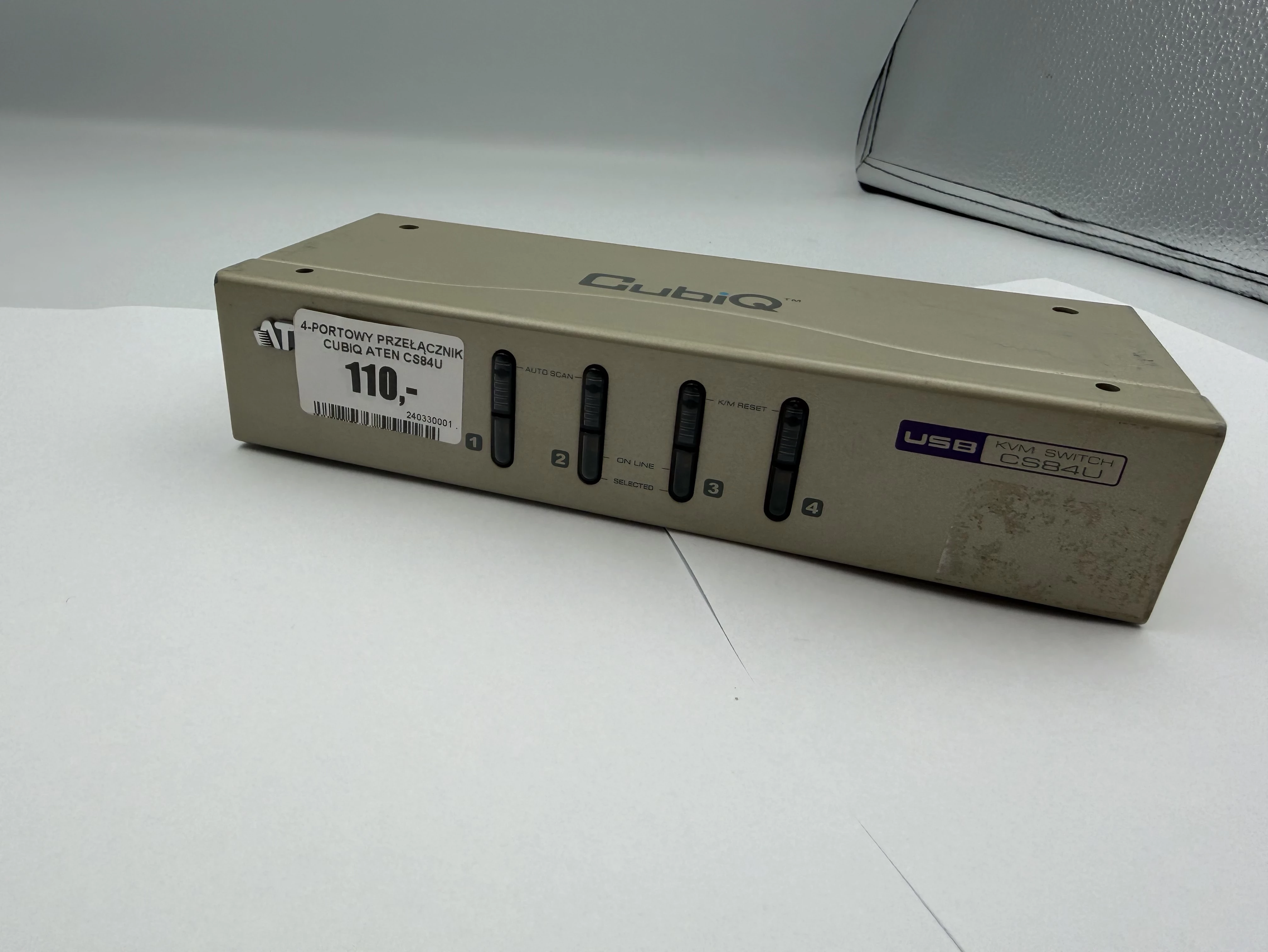 4-portowy-przelacznik-cubiq-aten-cs84u-przyjaciol-zolnierza-4-szczecin