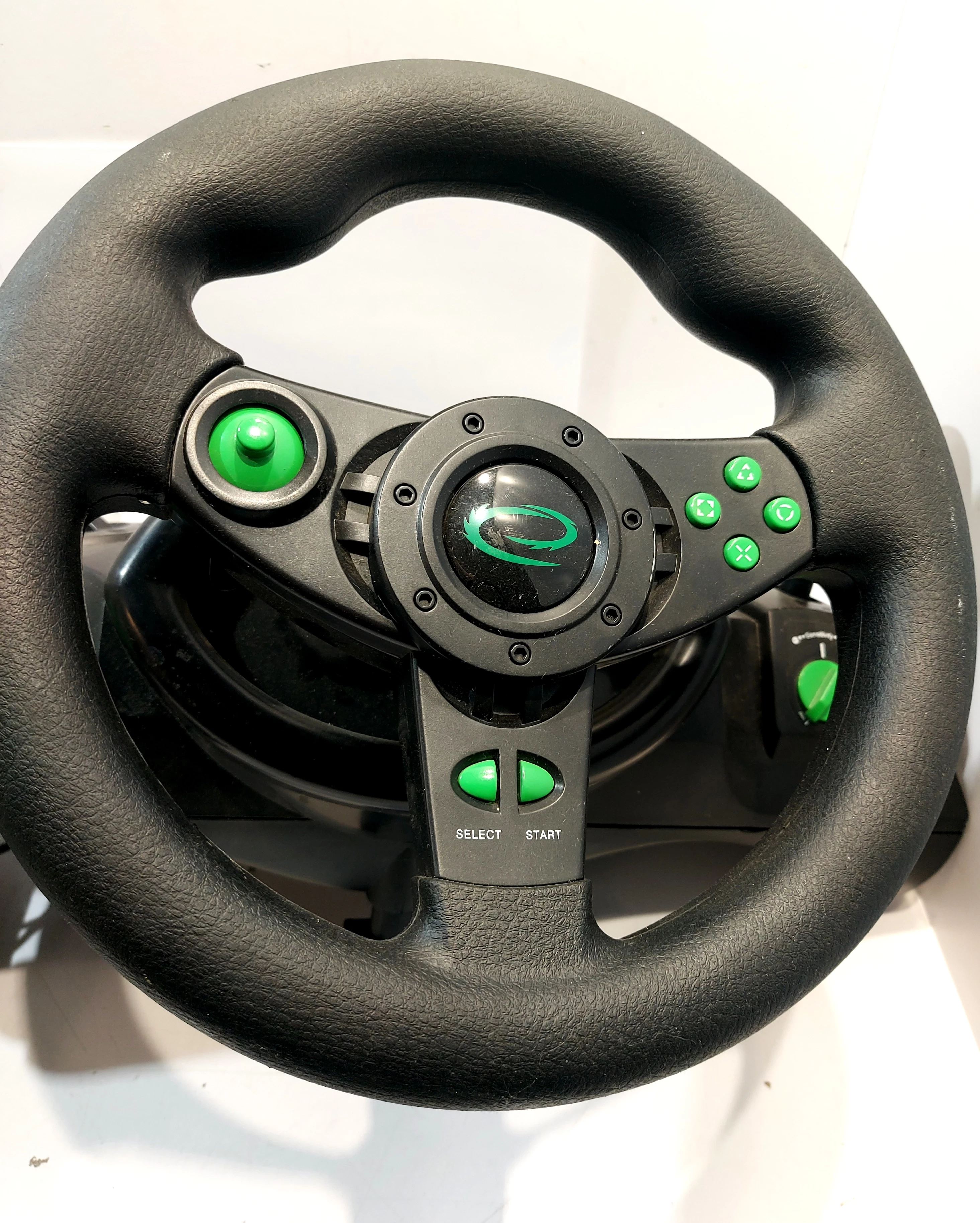 kierownica-samochodowa-esperanza-egw102-kod-producenta-egw102