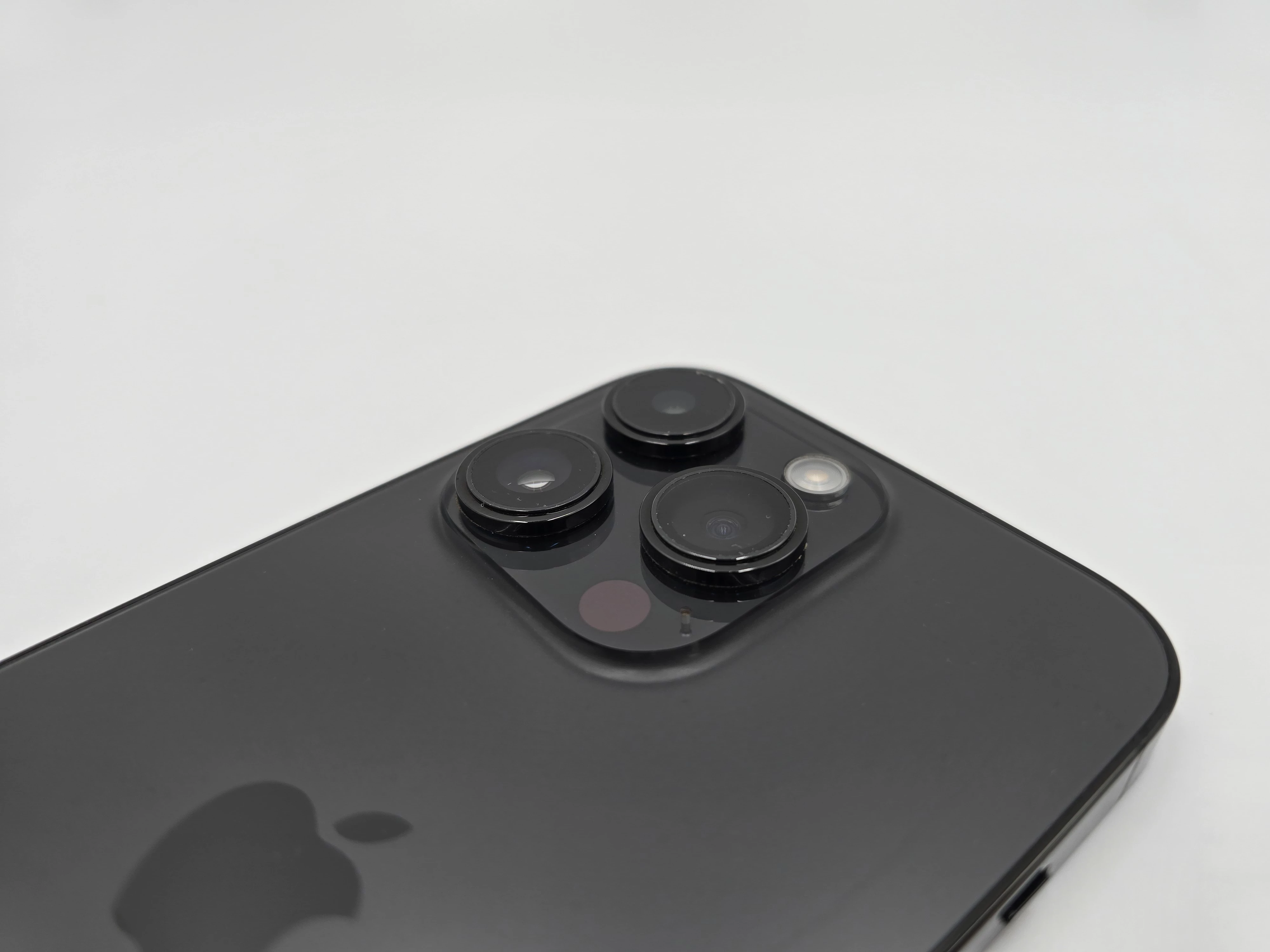 telefon-iphone-14-pro-128gb-kon-80-pudelko-wbudowana-pamiec-202869-214189