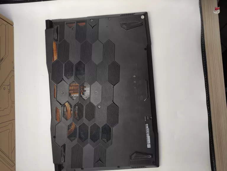 laptop-msi-katana-gf76-ud-512gb16gbnvidia-3050tiintel-core-i5-12th-gen-przekatna-ekranu-1730