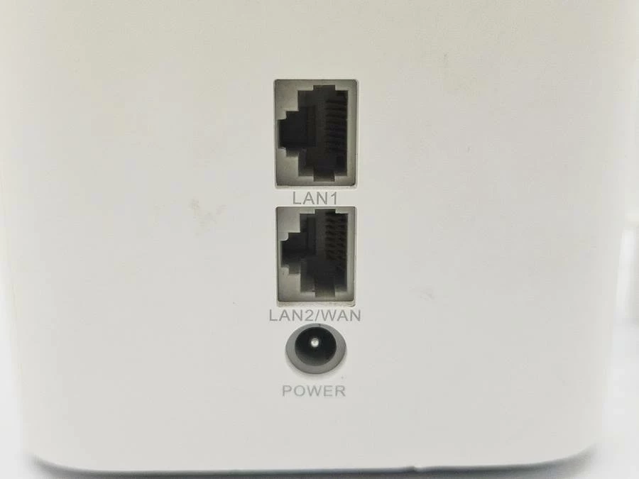 router-stacjonarny-speedbox-router-5g-cpe-3-h135-380-stan-11323-2