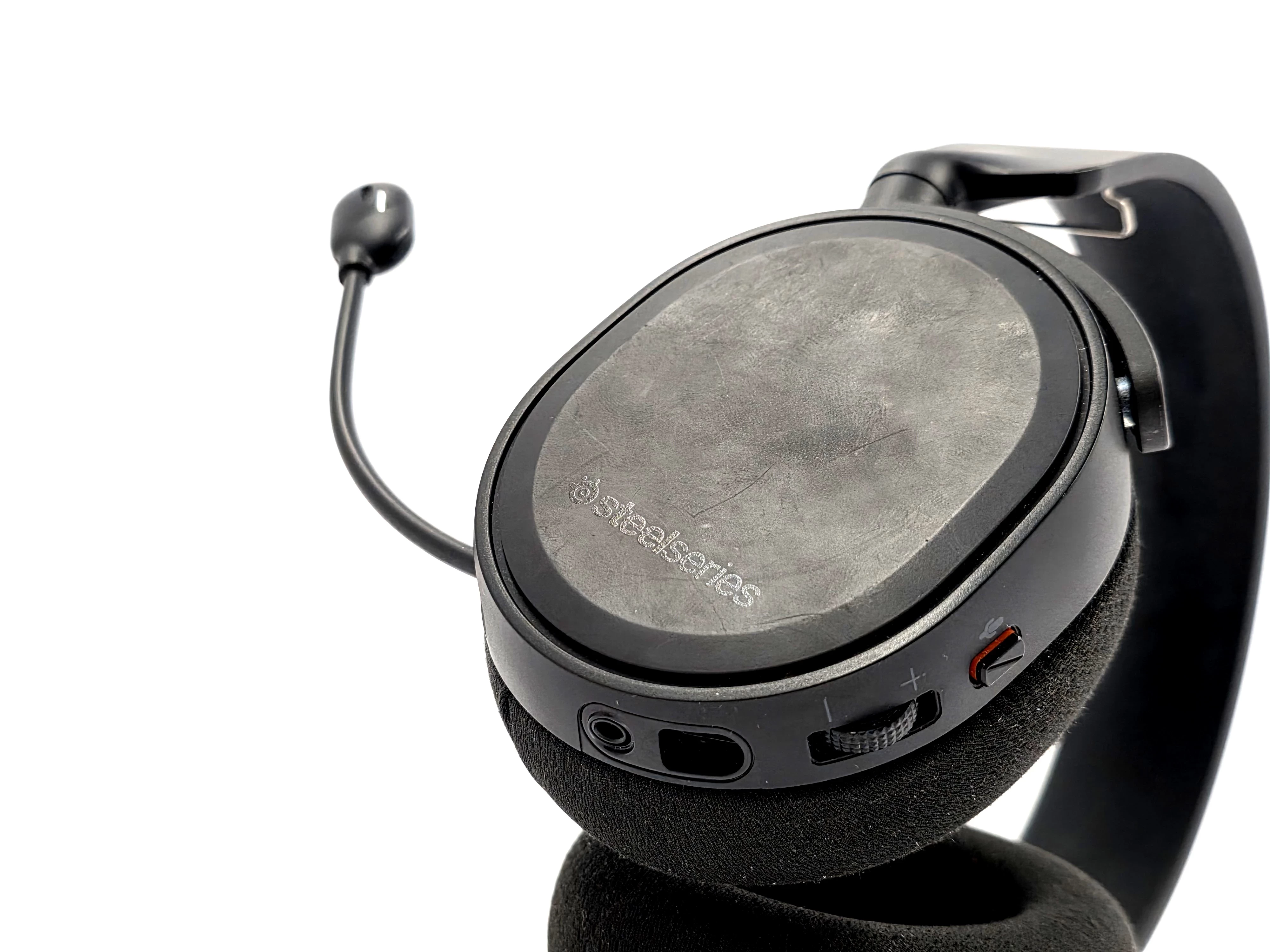 sluchawki-gamingowe-steelseries-arctics-3-ps-4-ps5-xbox-switch-pc-marka-248811-1955871