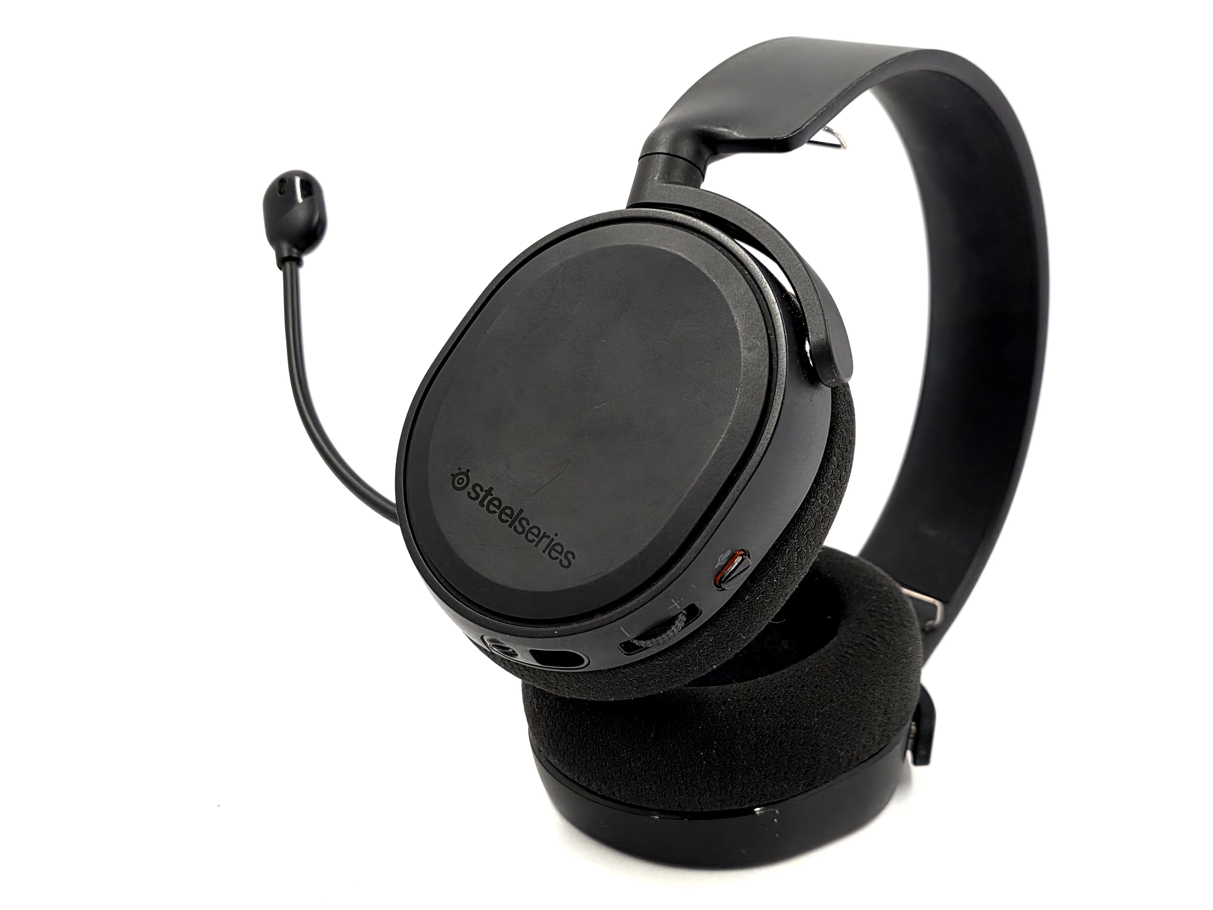 sluchawki-gamingowe-steelseries-arctics-3-ps-4-ps5-xbox-switch-pc-model-250441-1920803