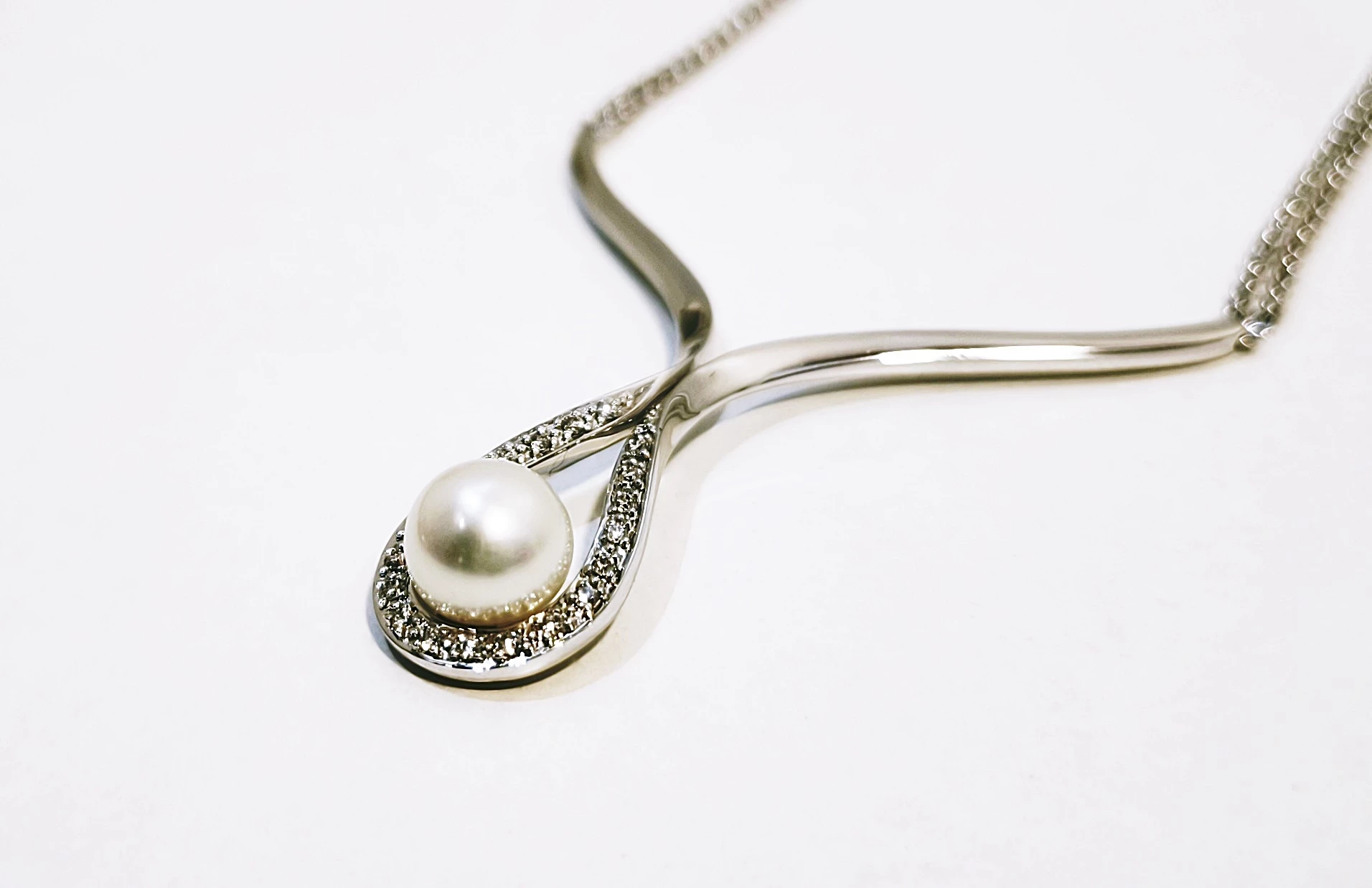 zloty-naszyjnik-kolia-z-bialego-zlota-pr585-988g-ean-gtin-5904213037127