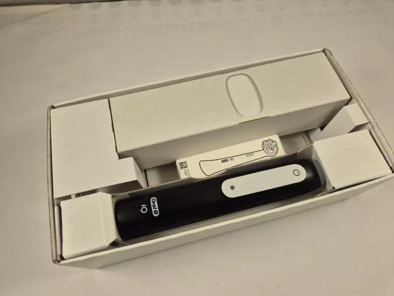 szczoteczka-magnetyczna-oral-b-io-3-czarna-igla-ean-gtin-8006540731277