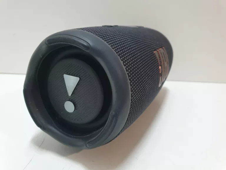 glosnik-jbl-charge-5-stan-11323-2