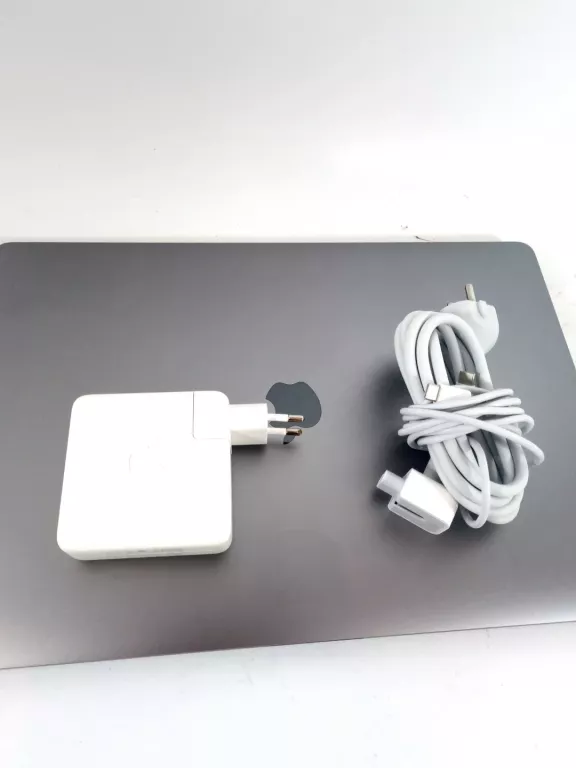 laptop-apple-macbook-pro-16-a2141-2019-16-intel-core-i7-16-gb-512-gb-l-ean-gtin-5905902007766