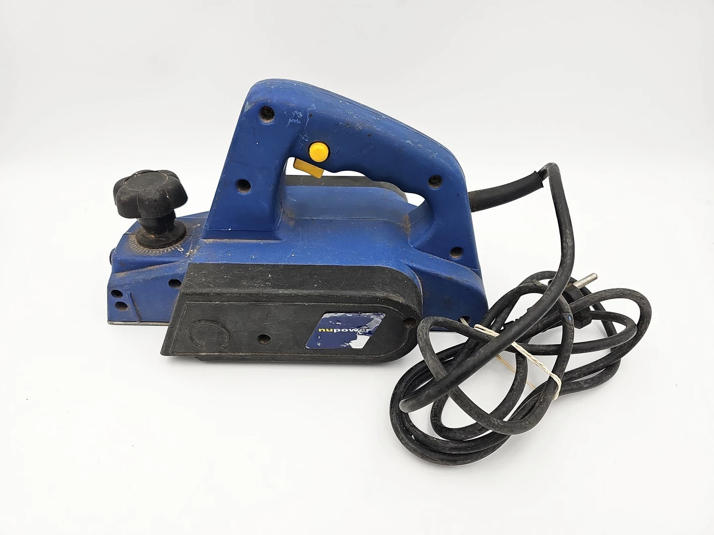 strug-elektryczny-nupower-nup82-glebokosc-strugania-200