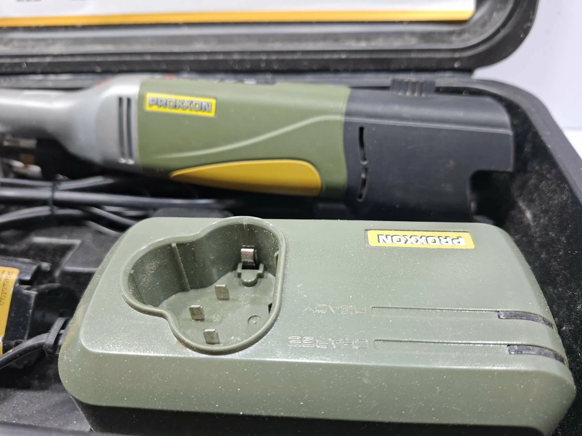 szlifierka-katowa-lhwa-proxxon-29815-108v-stan-11323-2