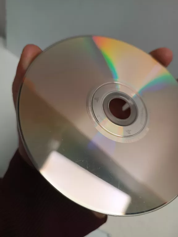 gran-turismo-4-ps2-playstation-2-granice-wiekowe-pegi-215894-272166