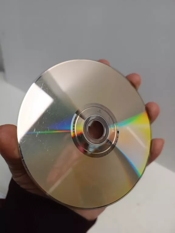 gran-turismo-4-ps2-playstation-2-wersja-jezykowa-216085-2