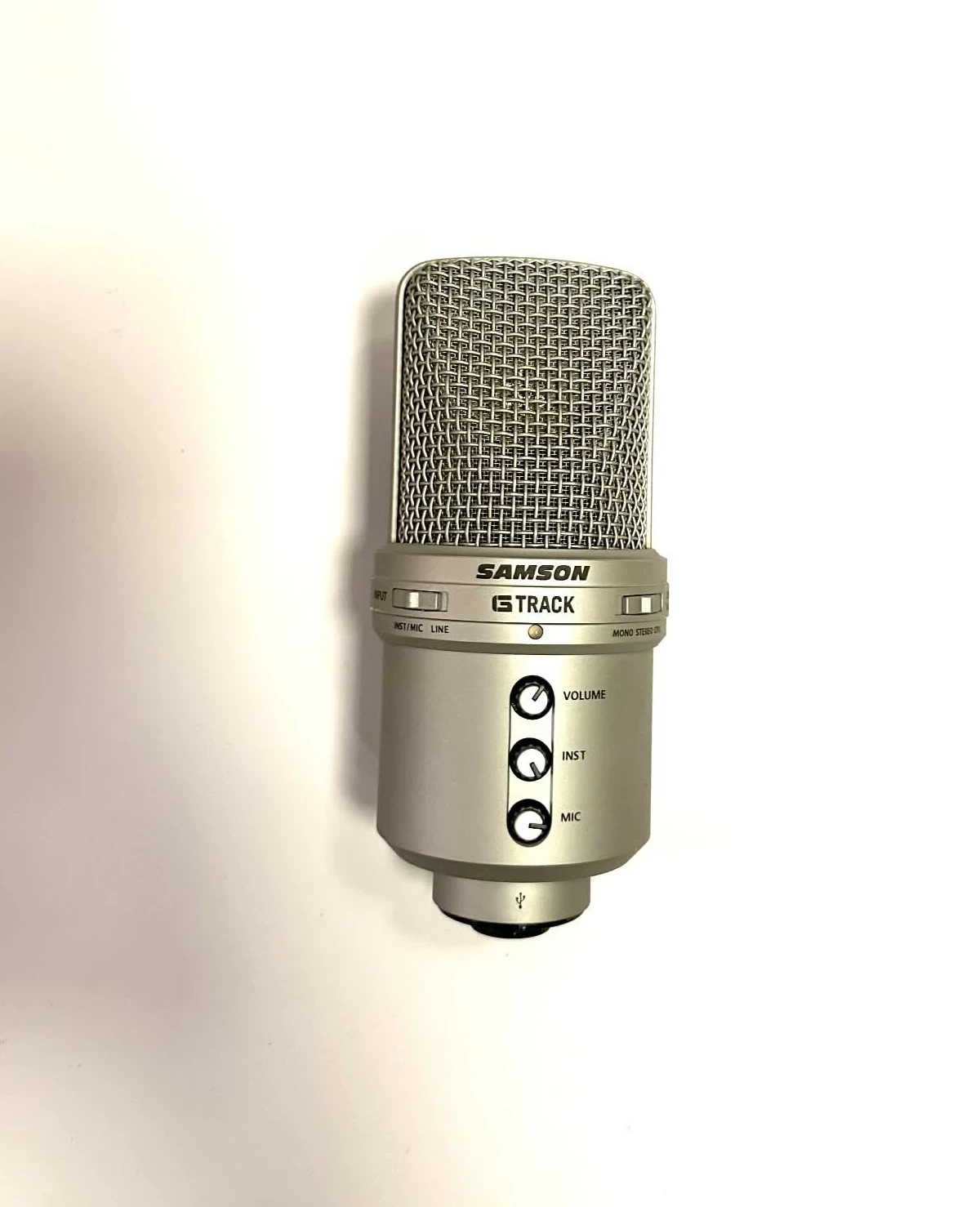 mikrofon-pojemnosciowy-samson-g-track-usb-z-uchwytem-i-statywem-ean-gtin-809164007999