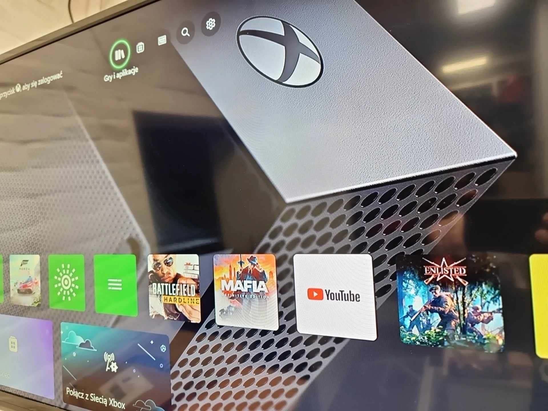 konsola-microsoft-xbox-one-x-1tb-kod-producenta-cyv-00057