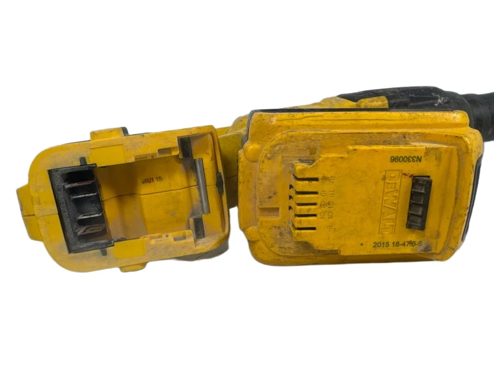 mlotowiertarka-akumulatorowa-dewalt-dch033-stan-11323-2