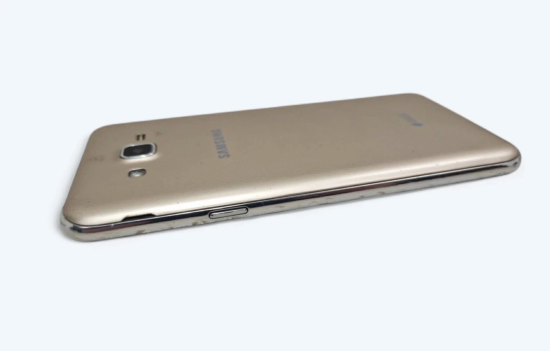 telefon-samsung-galaxy-j7-wbudowana-pamiec-202869-214201