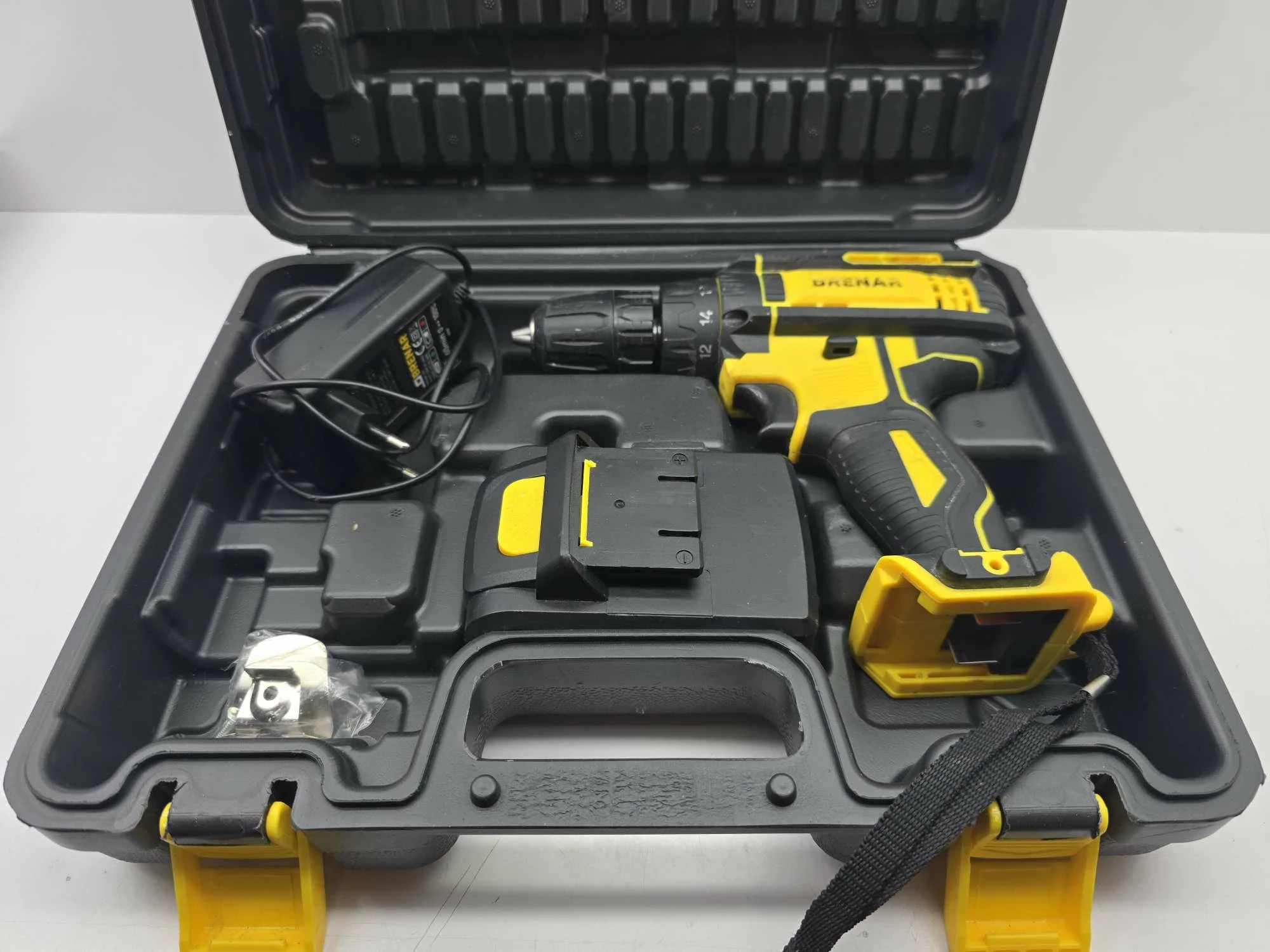 wkretarka-brenar-zasilanie-akumulatorowe-18-v-8890-walizka-ean-gtin-5907078988900