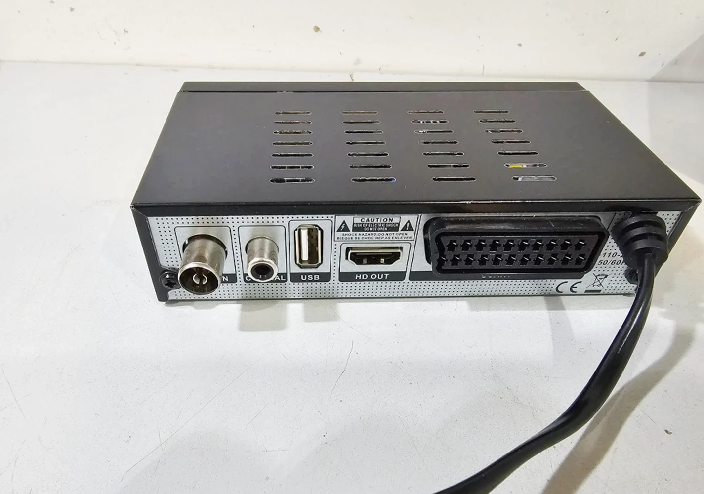 tuner-dekoder-kablowki-dvb-c-dvb-t2-telewizji-cyfrowej-tv-naziemnej-opticu-kod-producenta-nyn2023