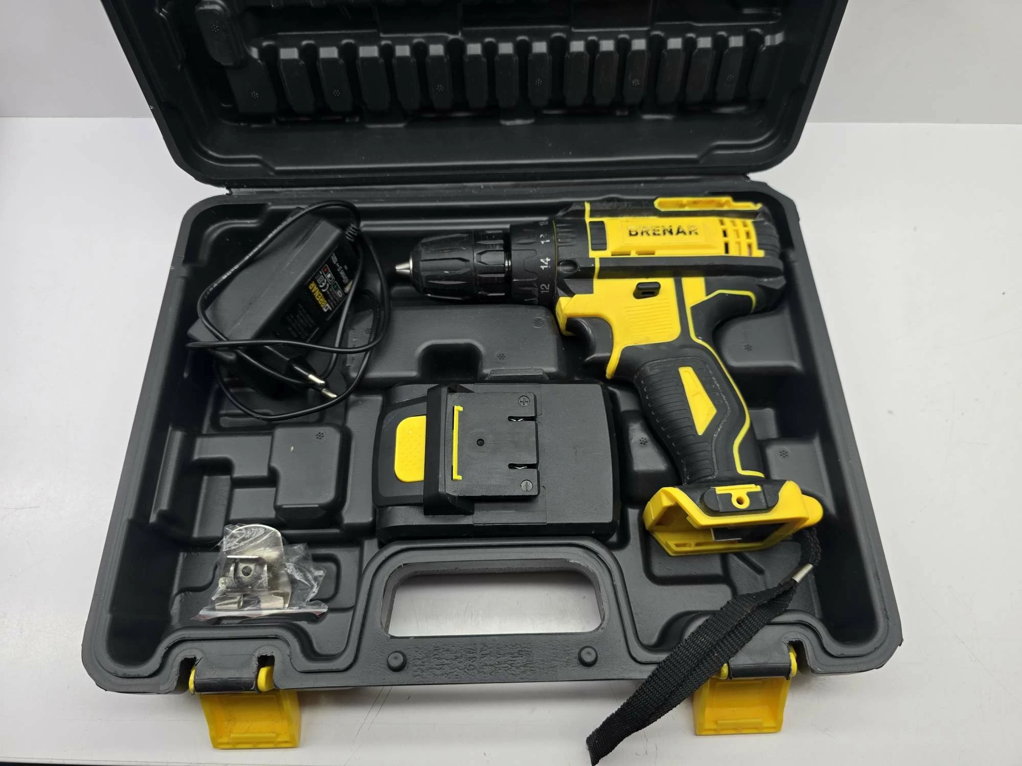 wkretarka-brenar-zasilanie-akumulatorowe-18-v-8890-walizka-stan-11323-2