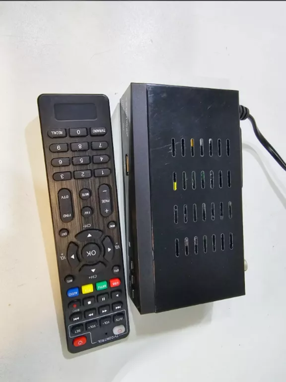 tuner-dekoder-kablowki-dvb-c-dvb-t2-telewizji-cyfrowej-tv-naziemnej-opticu-stan-11323-2