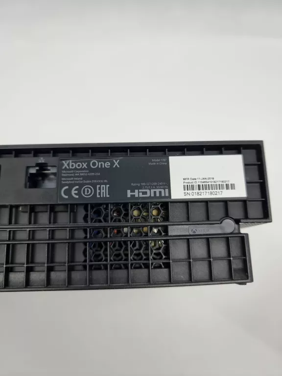 konsola-microsoft-xbox-one-x-1tb-wersja-konsoli-130591-225650