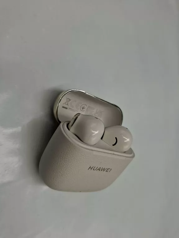 sluchawki-huawei-se-3-bezprzewodowe-stan-11323-2