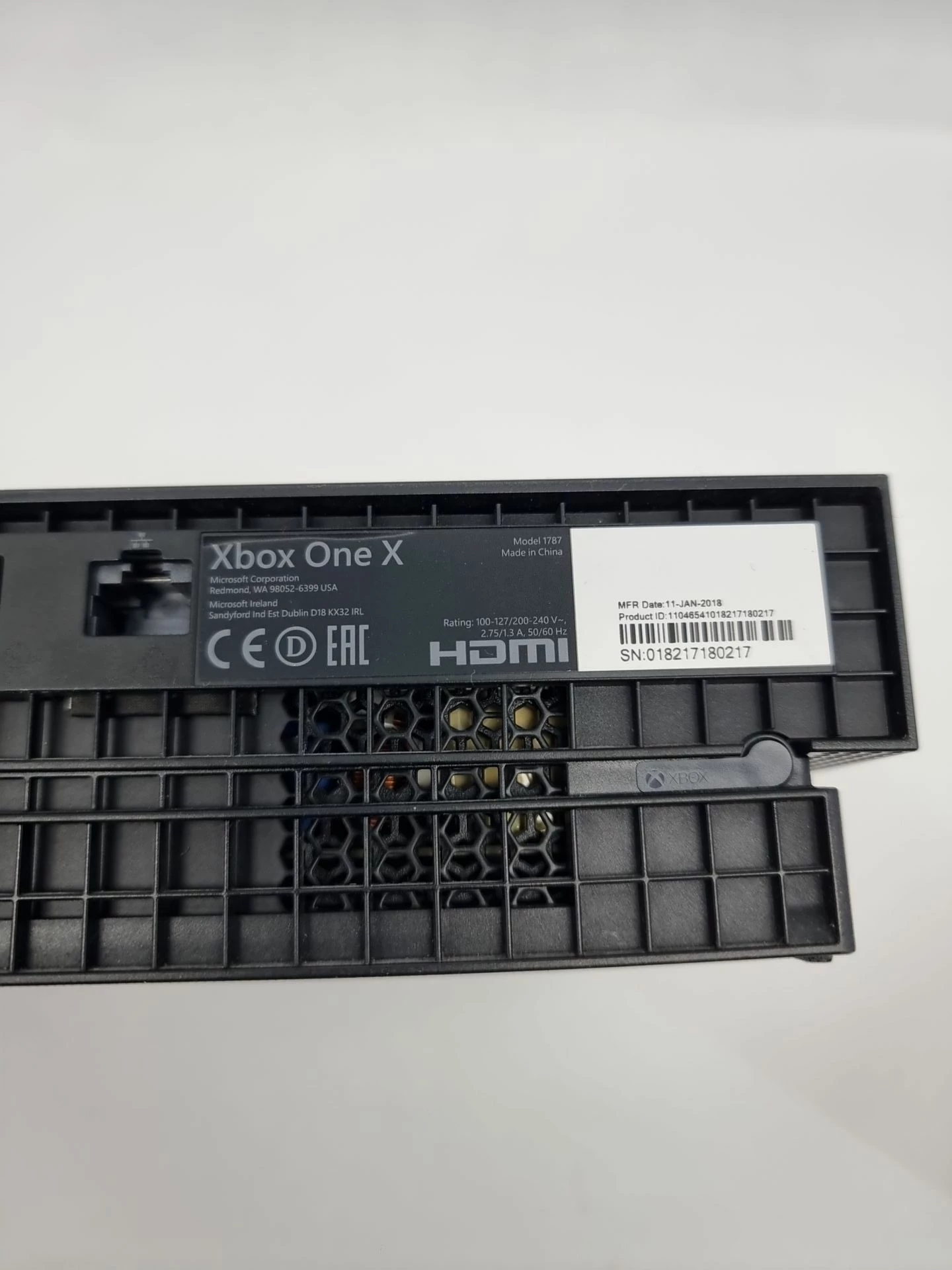 konsola-microsoft-xbox-one-x-1tb-wersja-konsoli-130591-225650