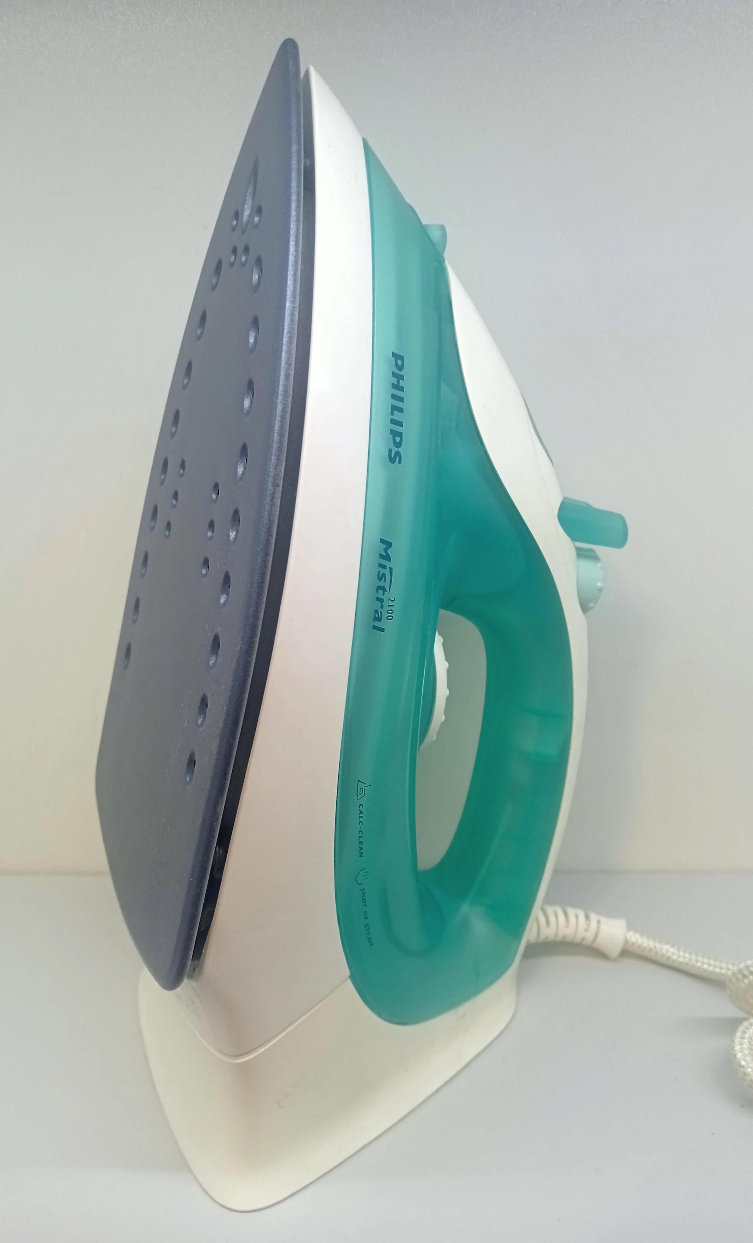 zelazko-philips-mistral-2100-moc-160000