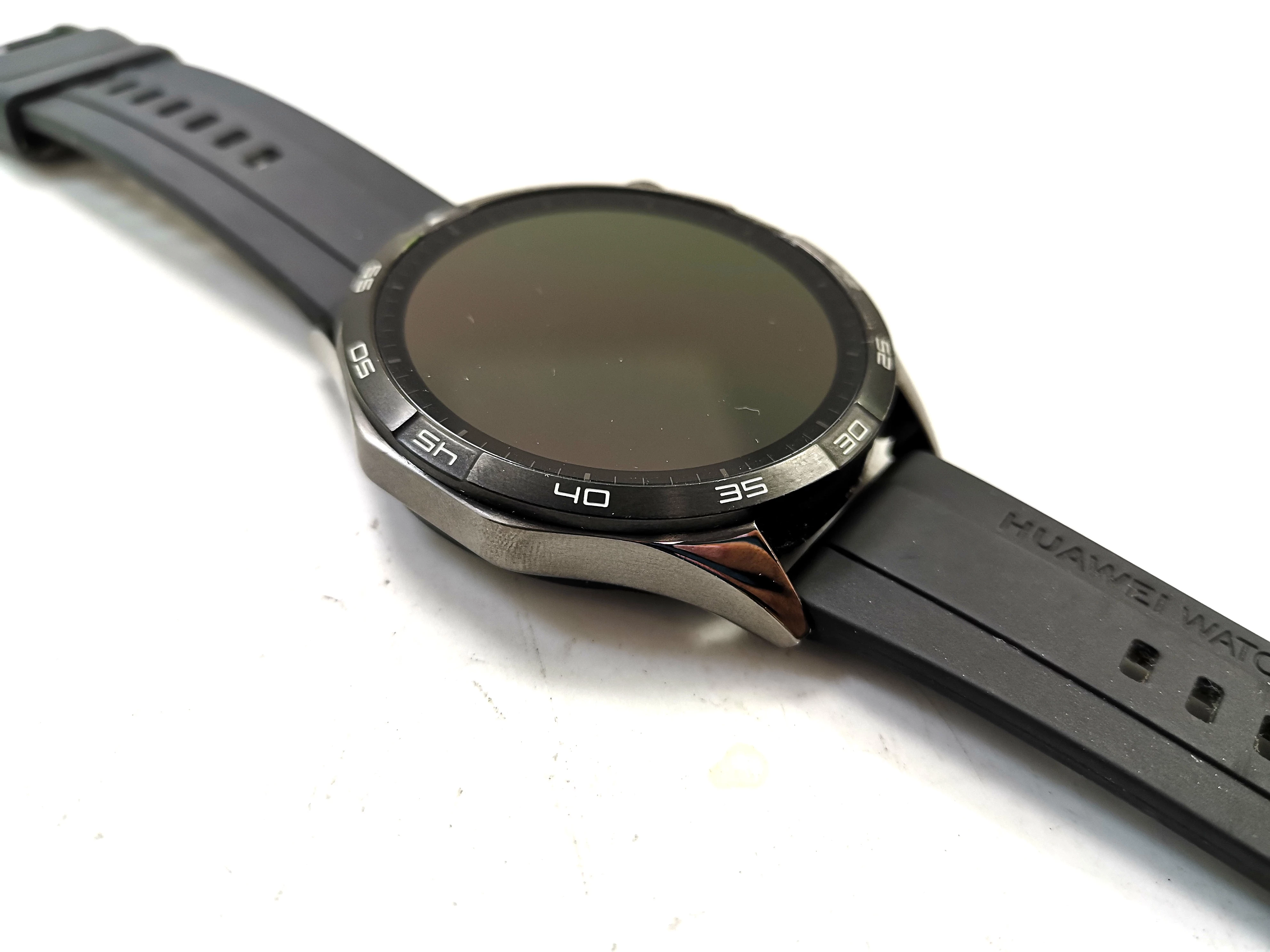smartwatch-huawei-watch-gt-4-model-249460-1919463
