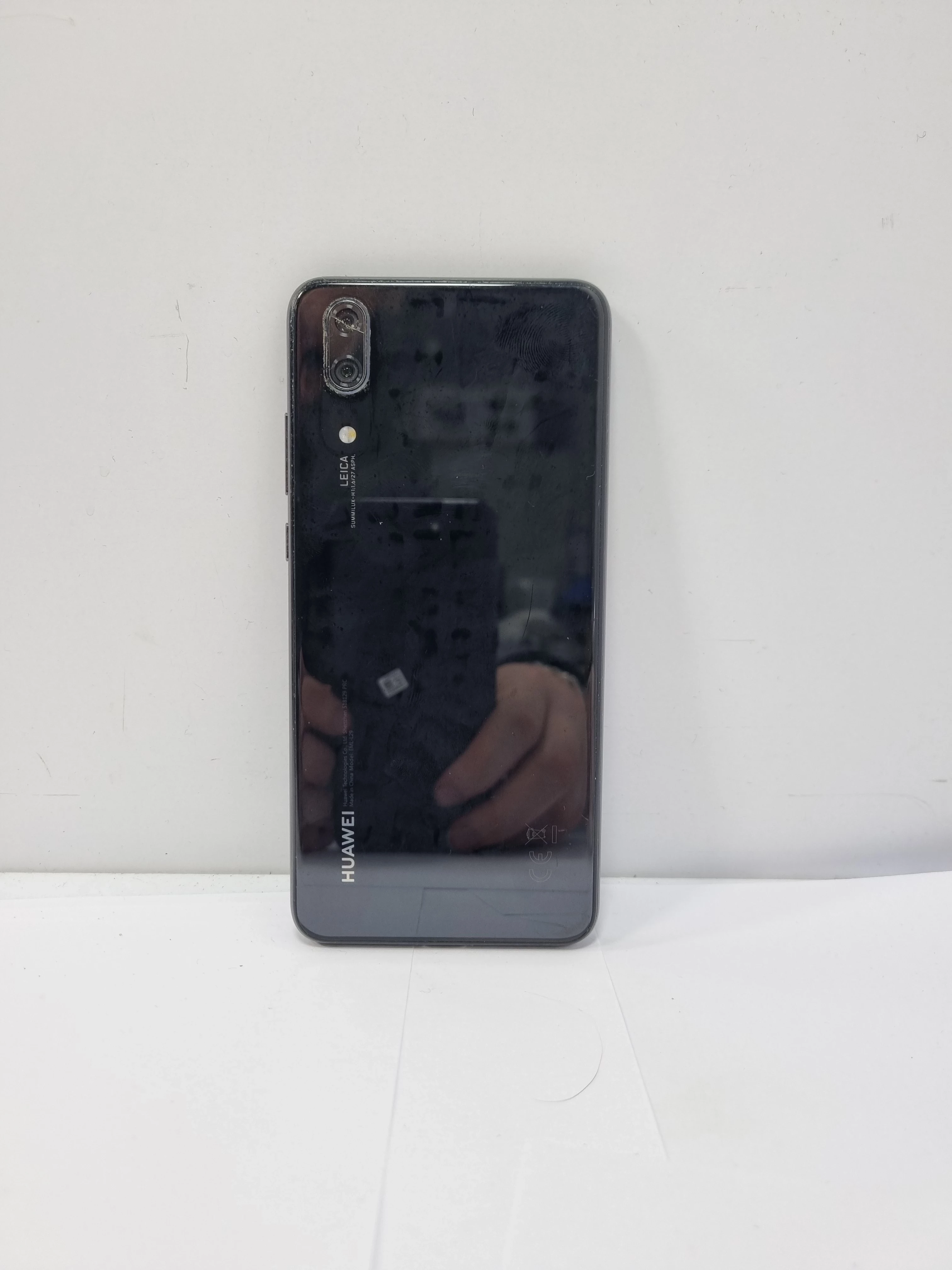 telefon-huawei-p20-4128-gb-stan-11323-2