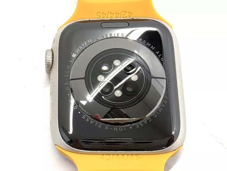 apple-watch-7-45mm-obwod-nadgarstka-140