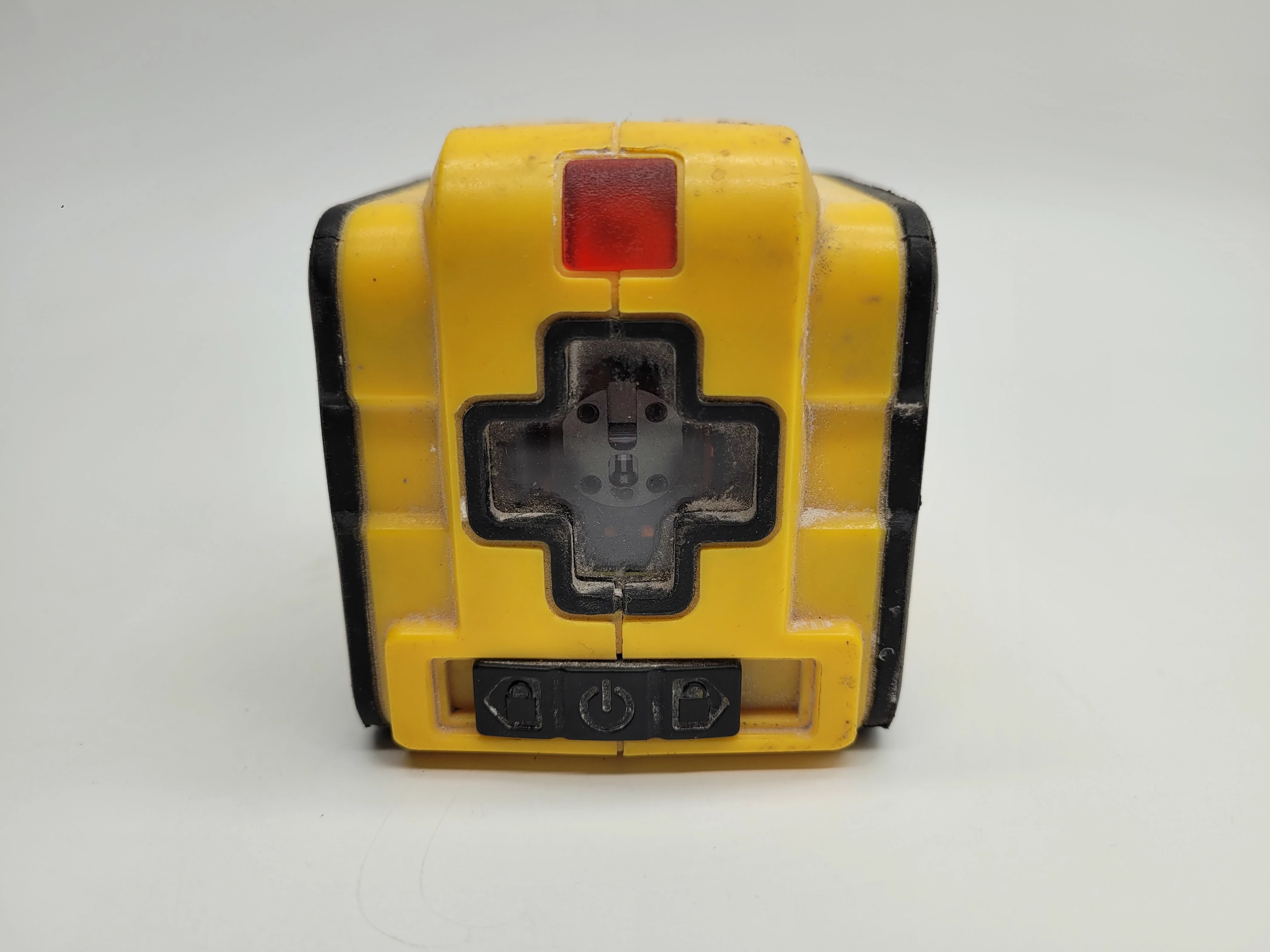 laser-krzyzowy-stanley-cubix-czerwony-ean-gtin-3253561773402