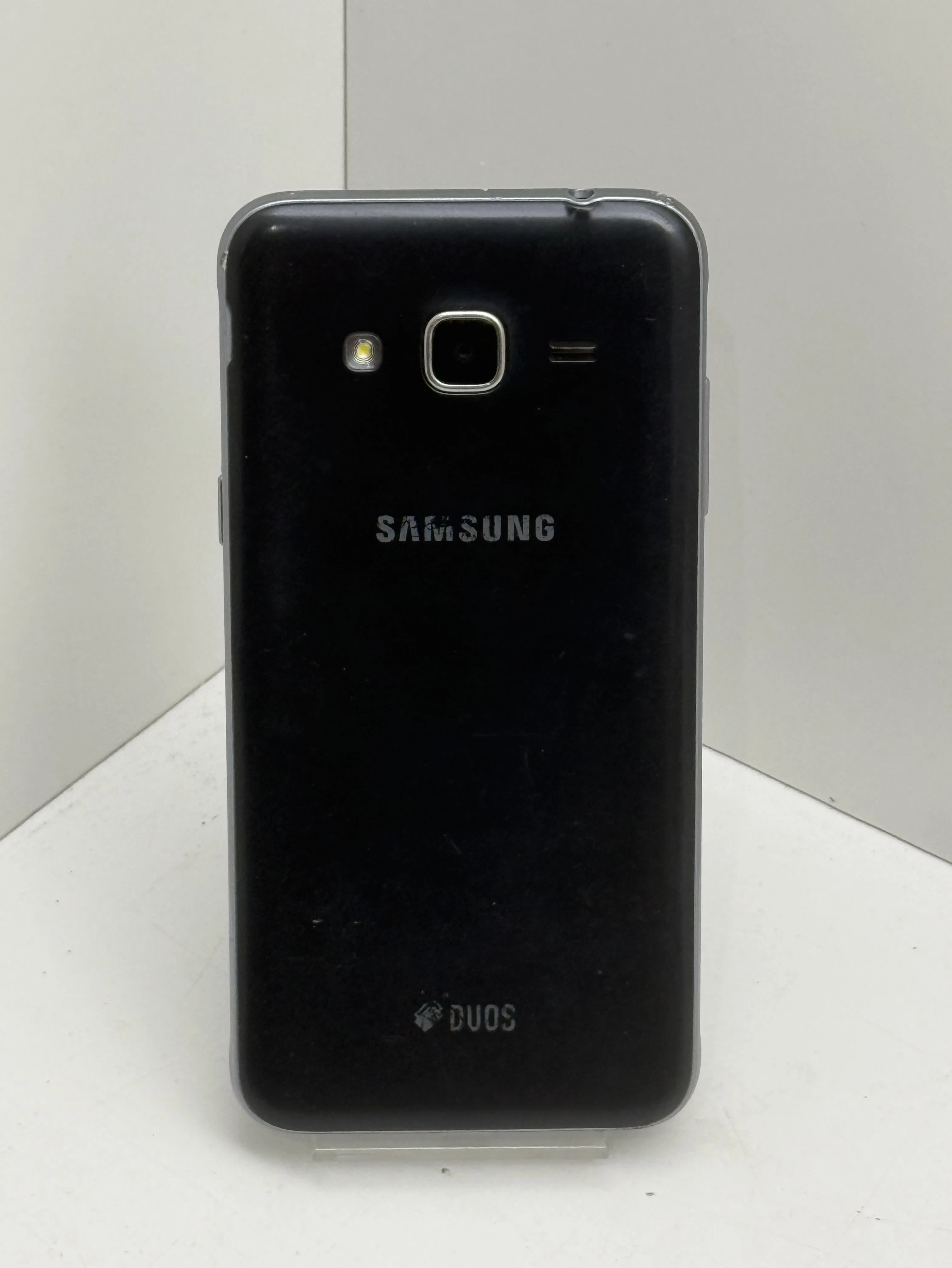 samsung-galaxy-j3-czarny-w-dobrym-stanie-ean-gtin-8806088231051