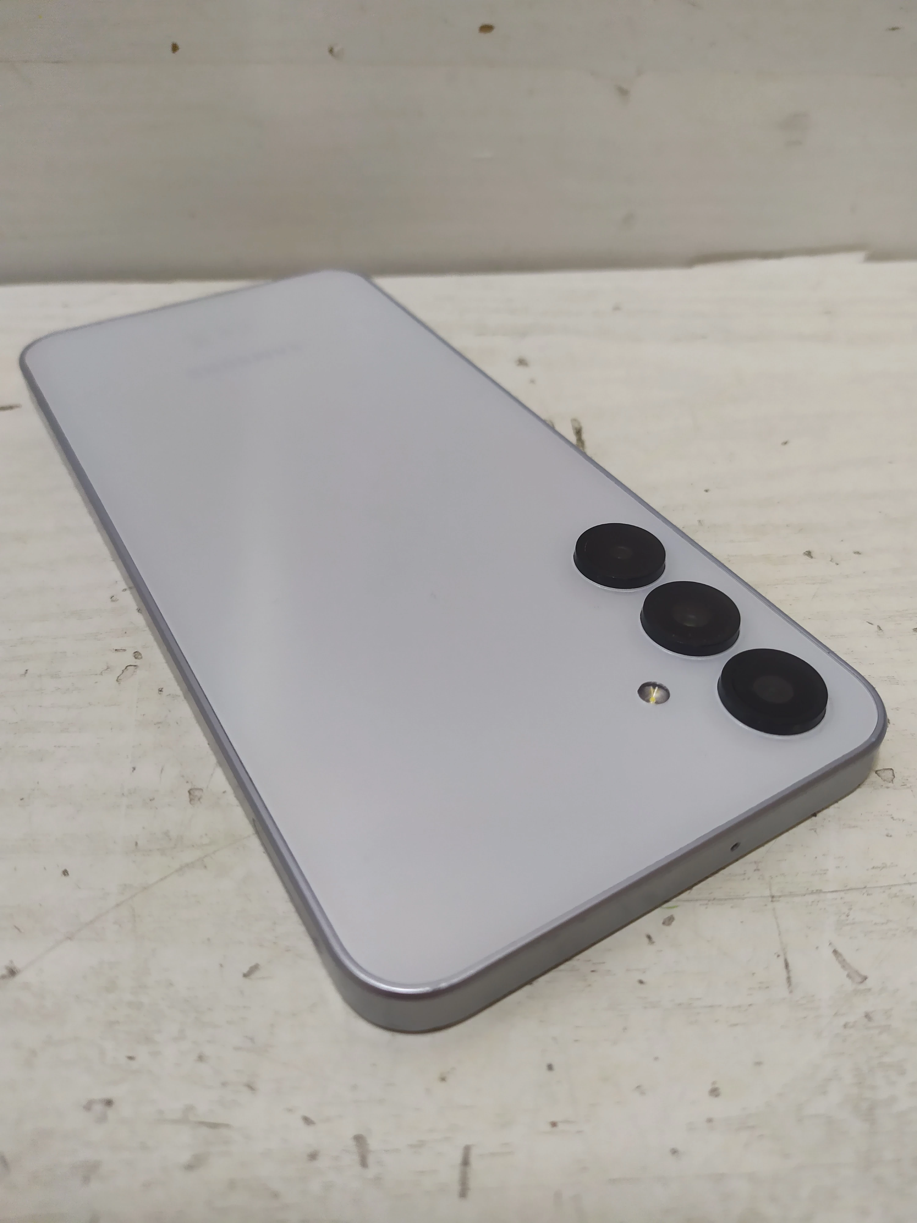 telefon-samsung-galaxy-a16-5g-przekatna-ekranu-670