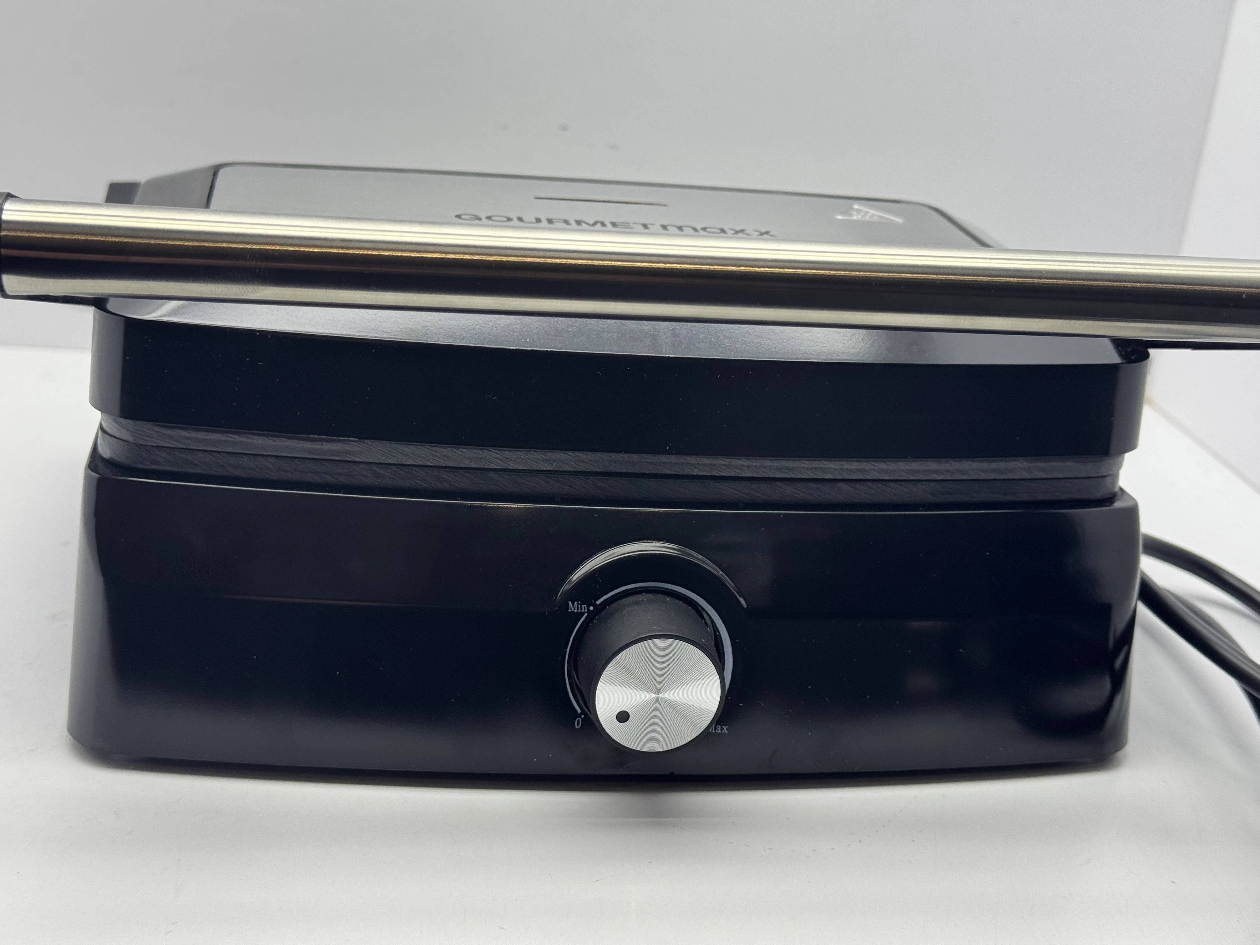 opiekacz-grill-elekrtyczny-gourmetmaxx-zm-711b-1000w-4067523083893-kod-producenta-09890