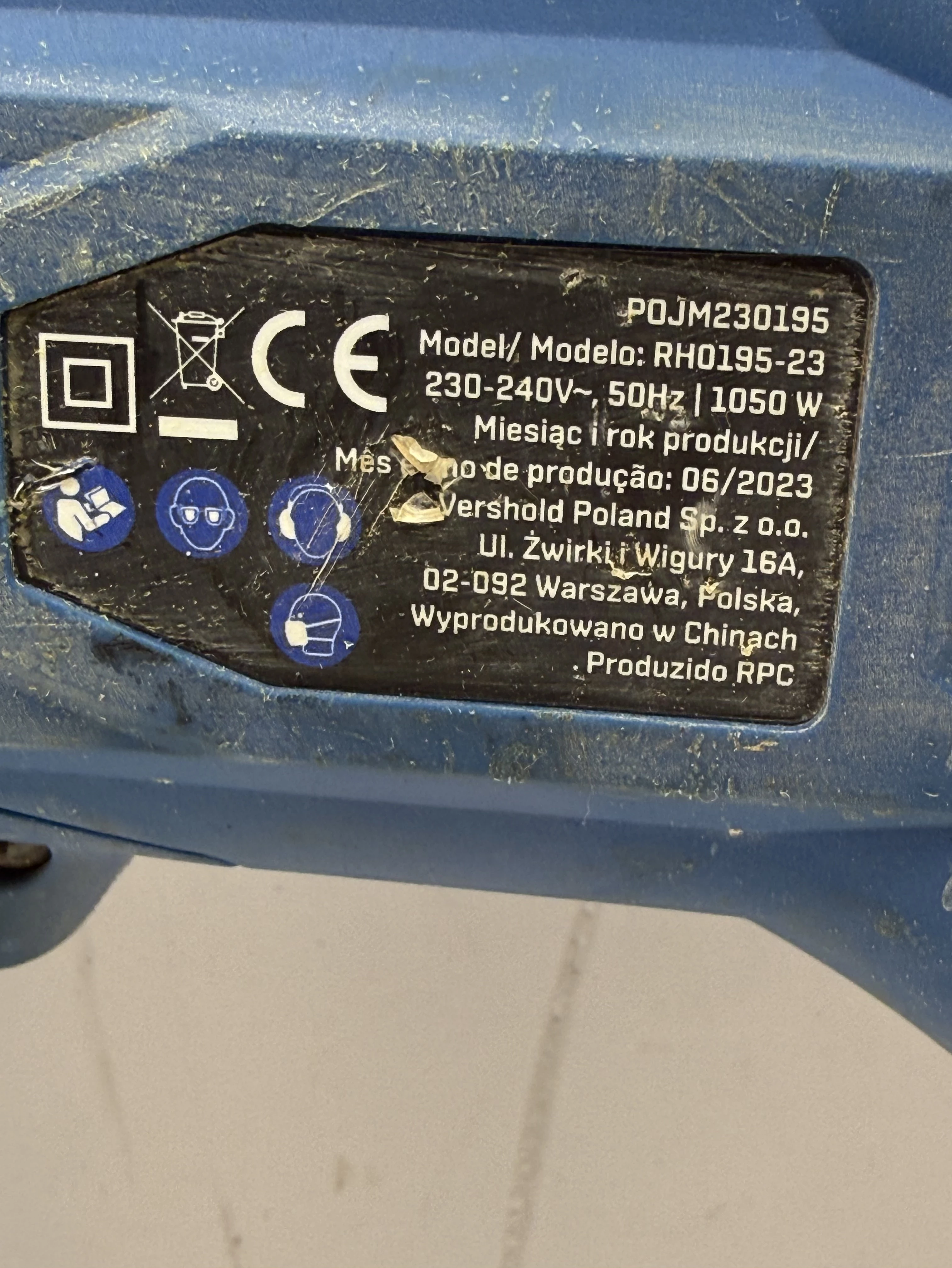 mlotowiertarka-niteo-rh0195-23-w-peknietej-walizce-pojm230195-stan-11323-2