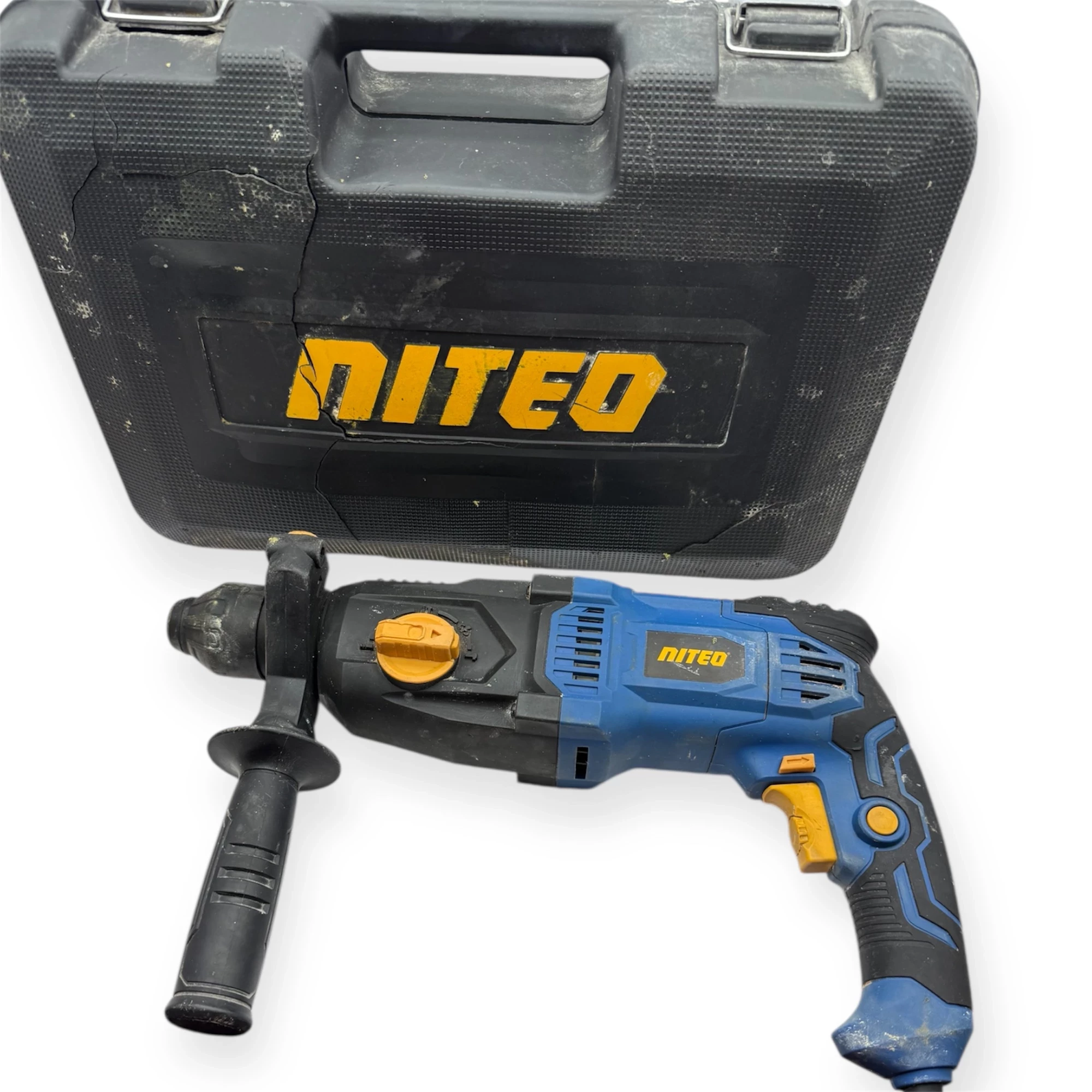 mlotowiertarka-niteo-rh0195-23-w-peknietej-walizce-pojm230195-otwarta-4-wroclaw-milz-1