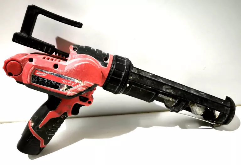 pistolet-do-silikonu-milwaukee-m12-pcg-jana-pawla-ii-41a-warszawa