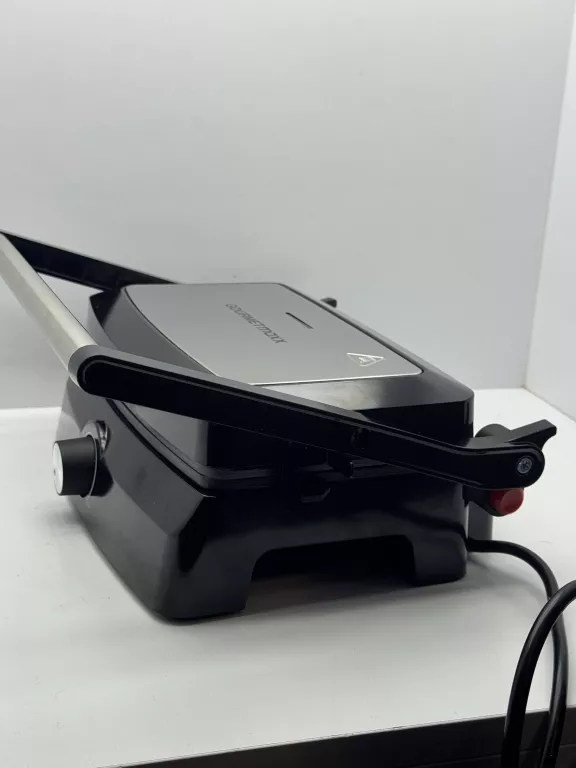 opiekacz-grill-elekrtyczny-gourmetmaxx-zm-711b-1000w-4067523083893-stan-11323-2