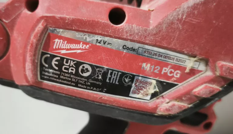 pistolet-do-silikonu-milwaukee-m12-pcg-seria-m12