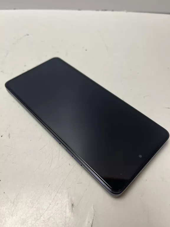 telefon-motorola-moto-g86-8256gb-pojemnosc-akumulatora-5200