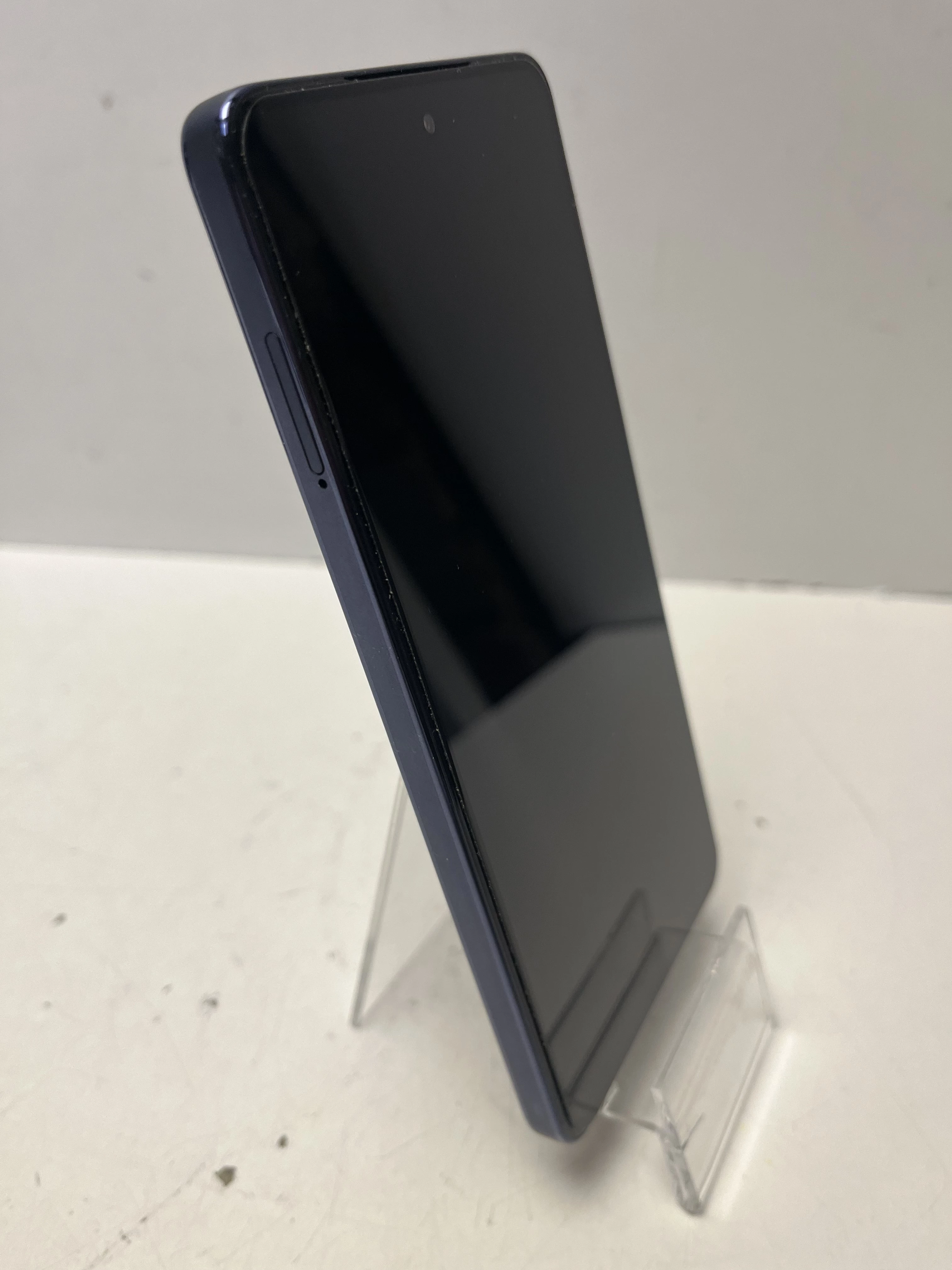 telefon-motorola-moto-g86-8256gb-kod-producenta-pb7l0103pl