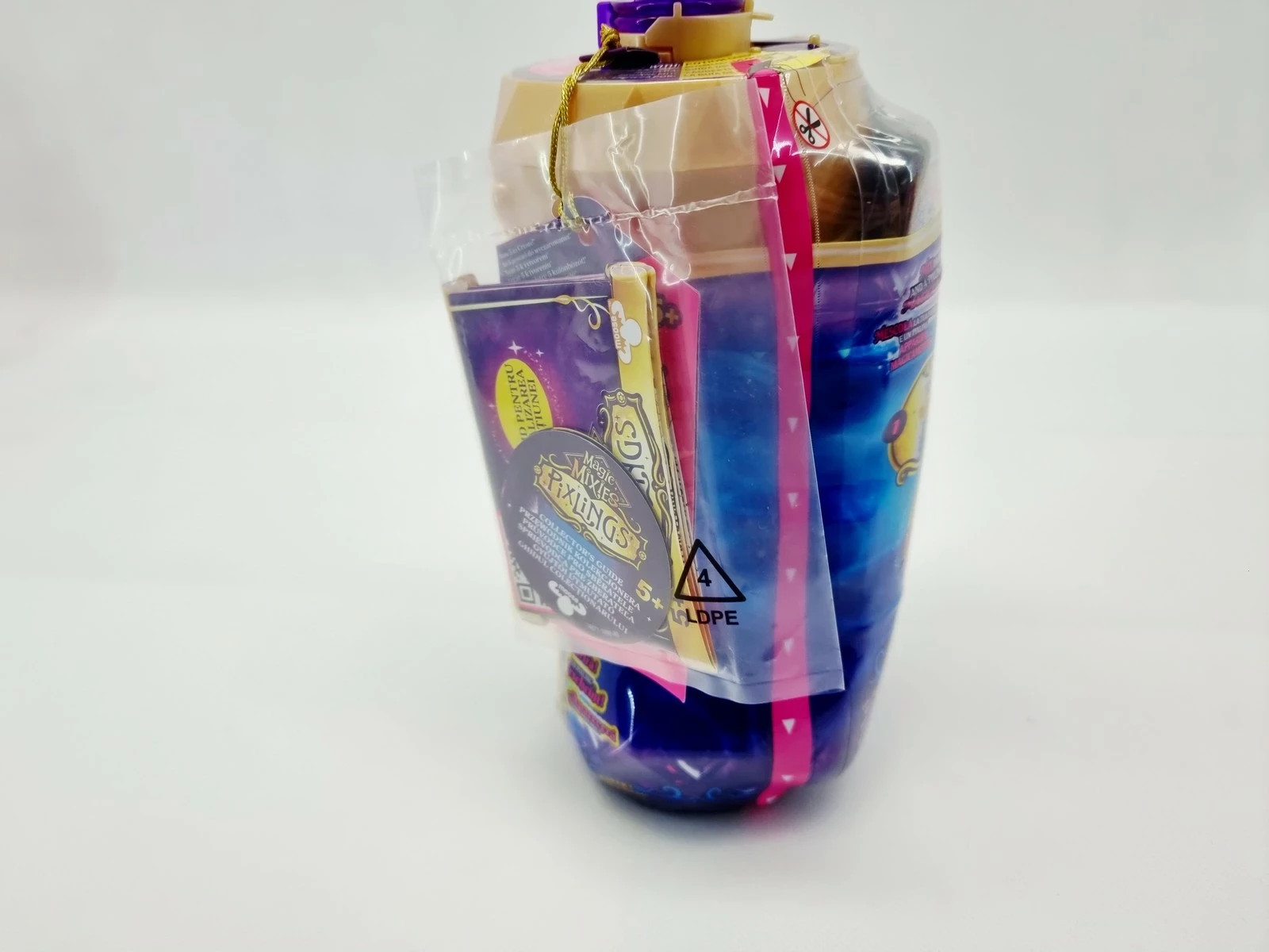 magic-mixies-pixlings-lalka-unia-jednorozec-lalka-z-mikstura-zmiana-koloru-ean-gtin-630996148716