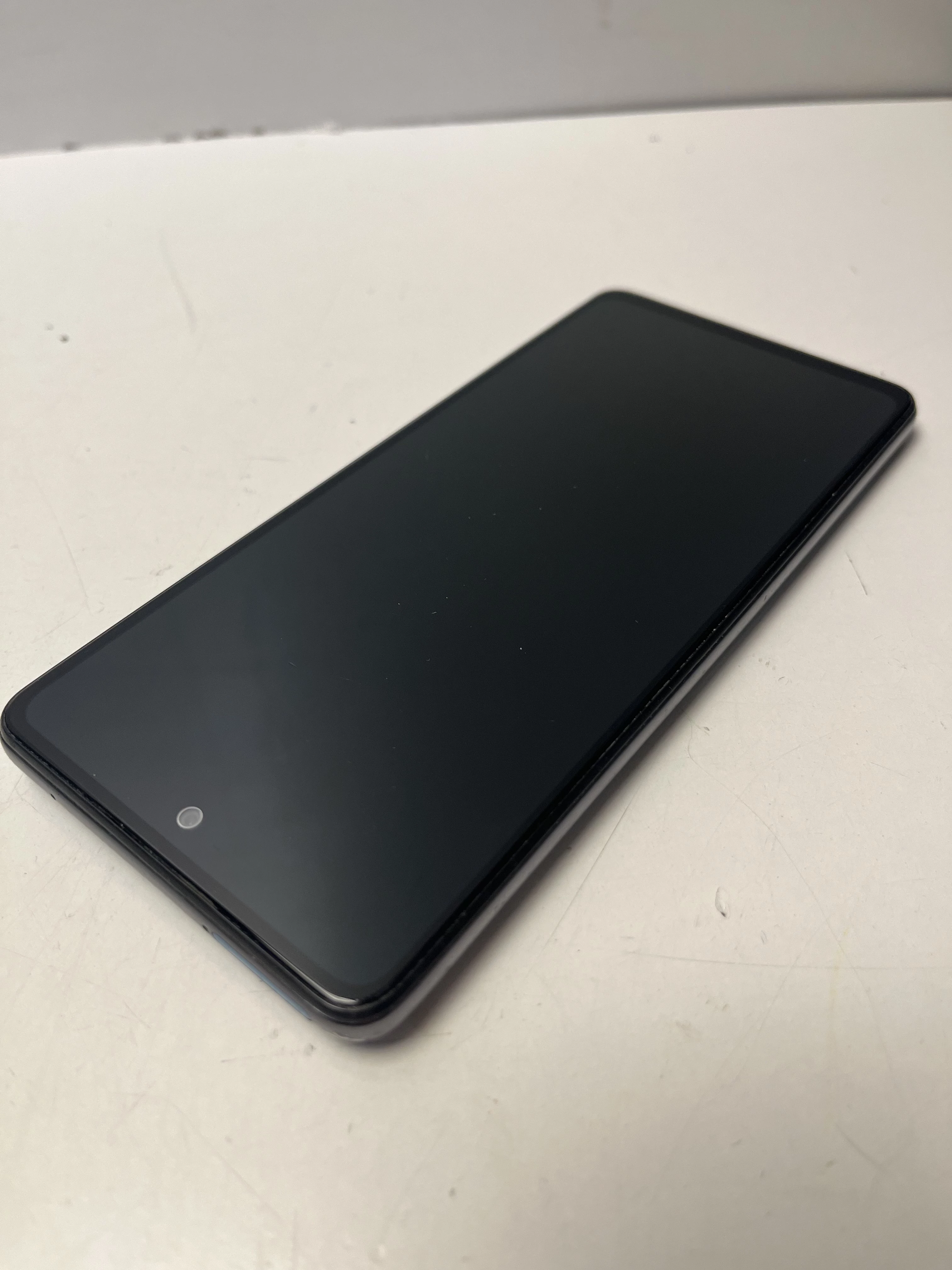 telefon-samsung-galaxy-a52-6128gb-przekatna-ekranu-650