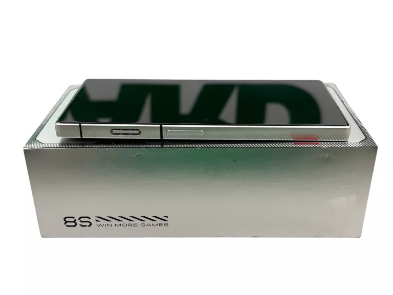 telefon-redmagic-nubia-8s-pro-12256gb-przekatna-ekranu-672