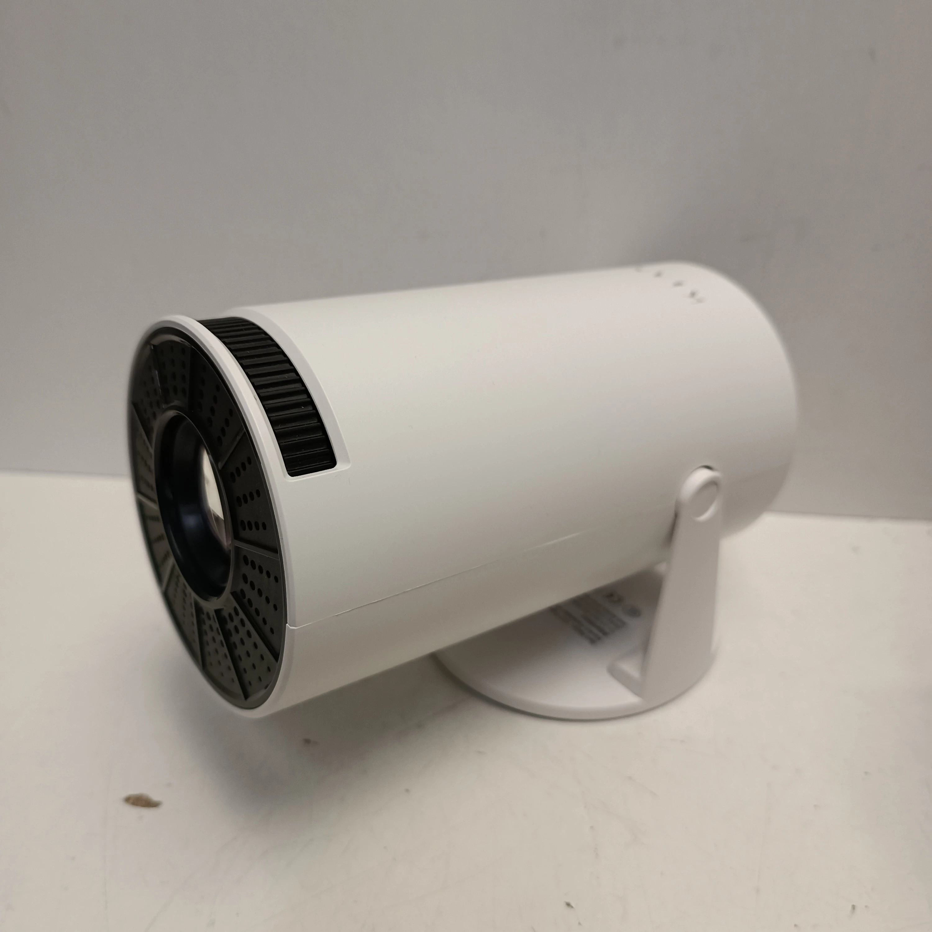 projektor-kiano-relax-smart-projector-technologia-wyswietlania-204793-221741