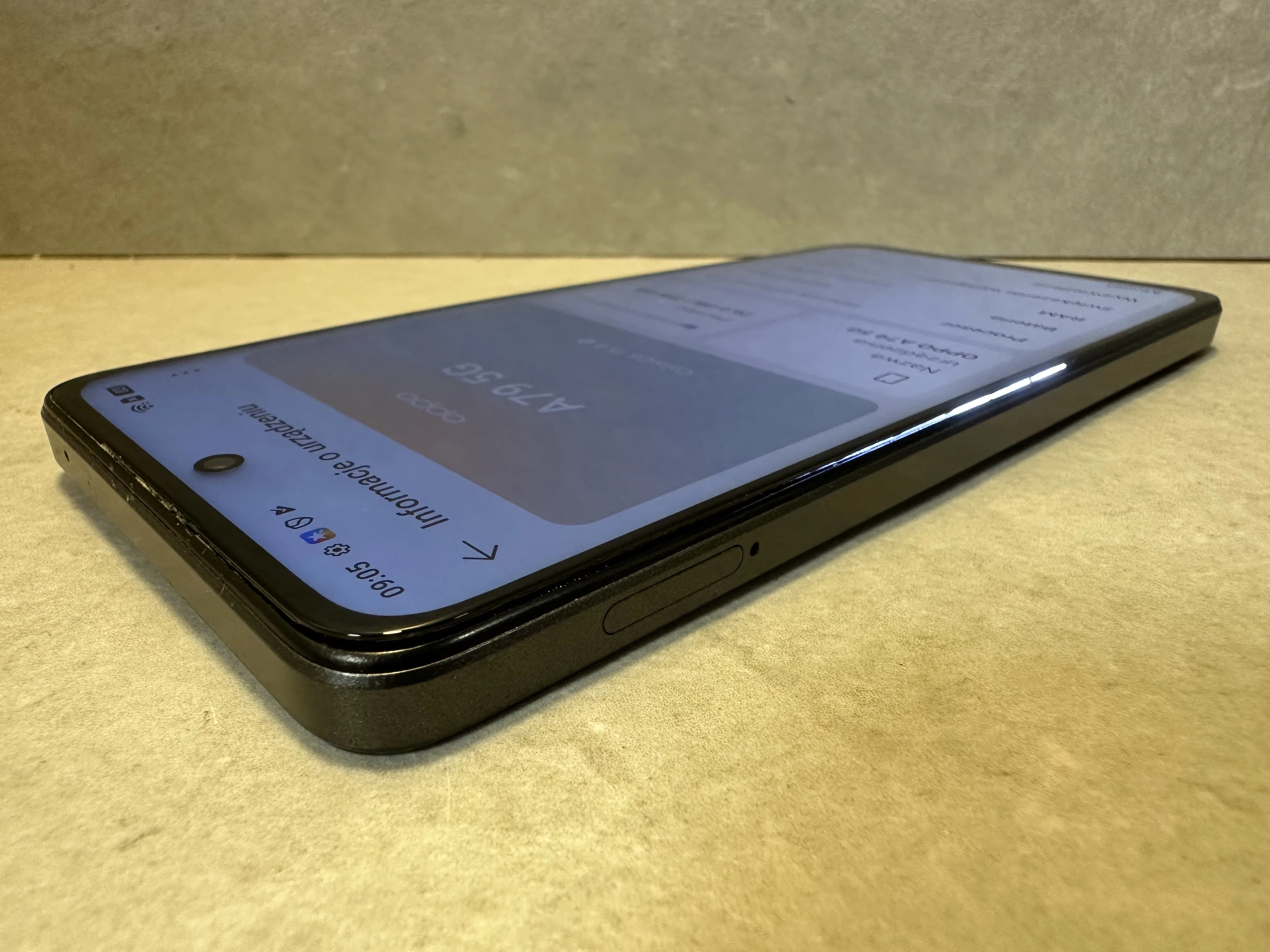 telefon-oppo-a79-5g-8256gb-przekatna-ekranu-672