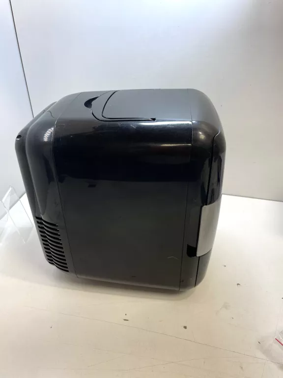 lodowka-turystyczna-ruhhy-tk-04-klasa-efektywnosci-energetycznej-247945-1780287