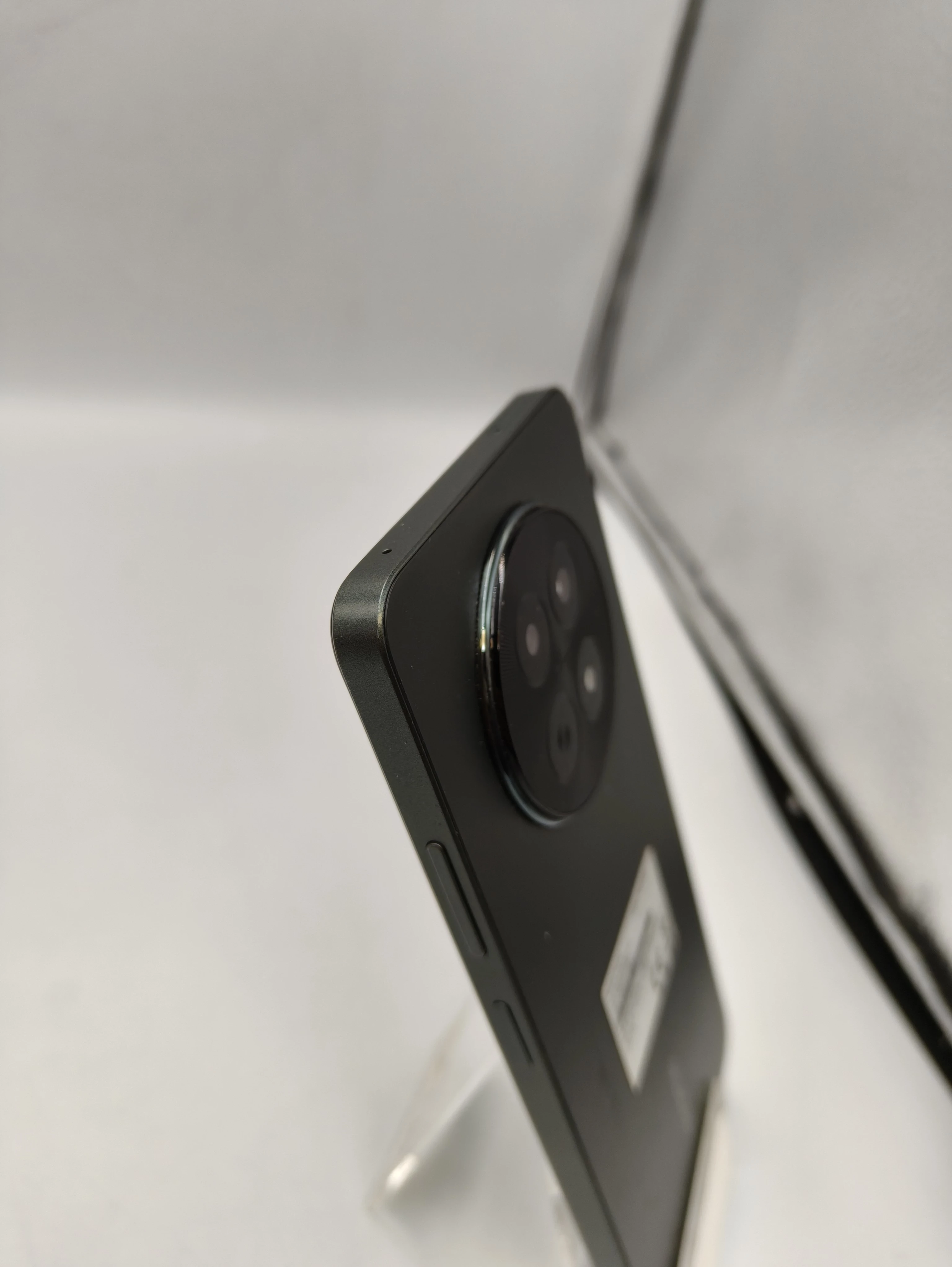 telefon-realme-12x-5g-6128gb-stan-11323-2