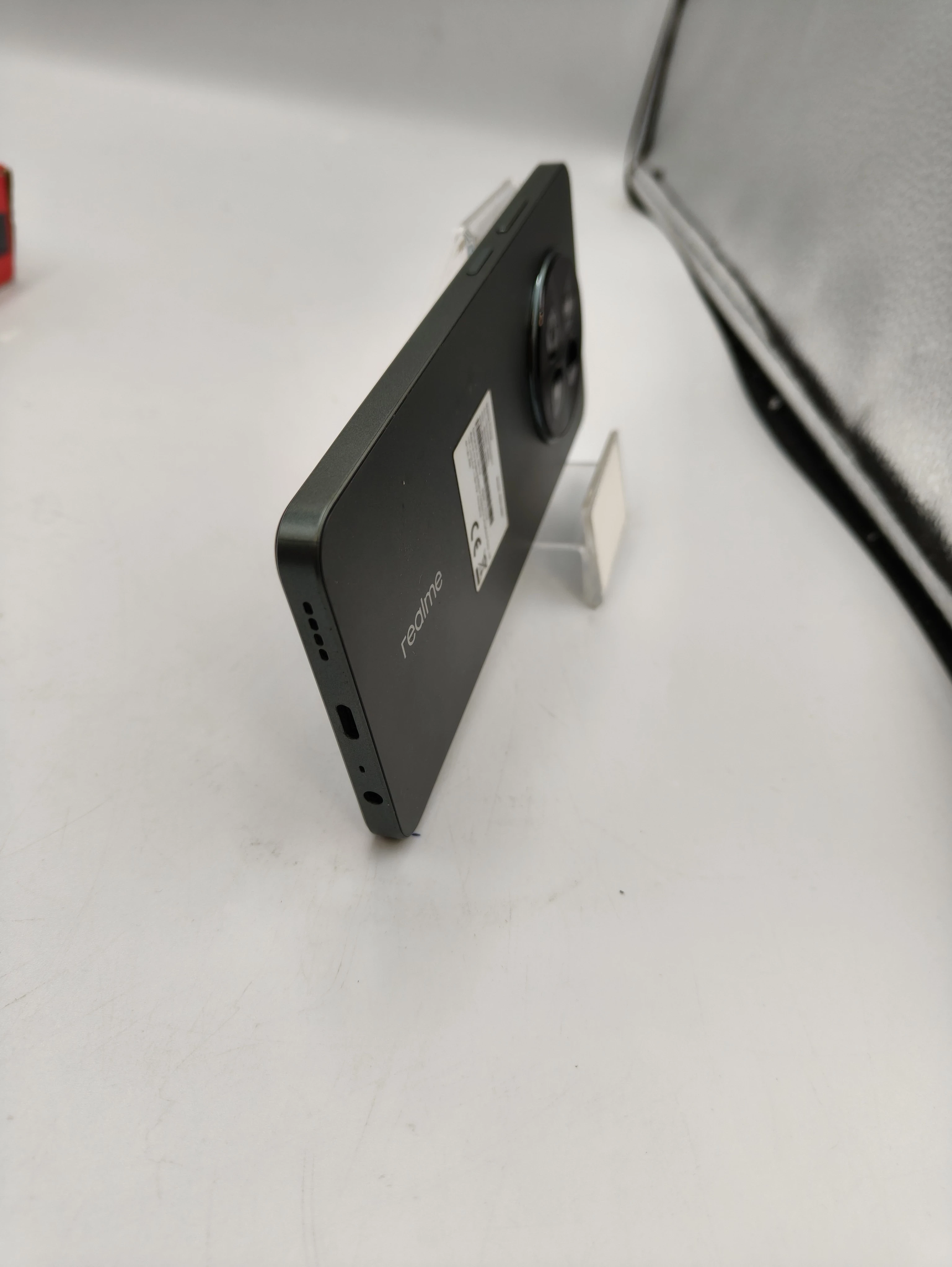 telefon-realme-12x-5g-6128gb-typ-202685-212929