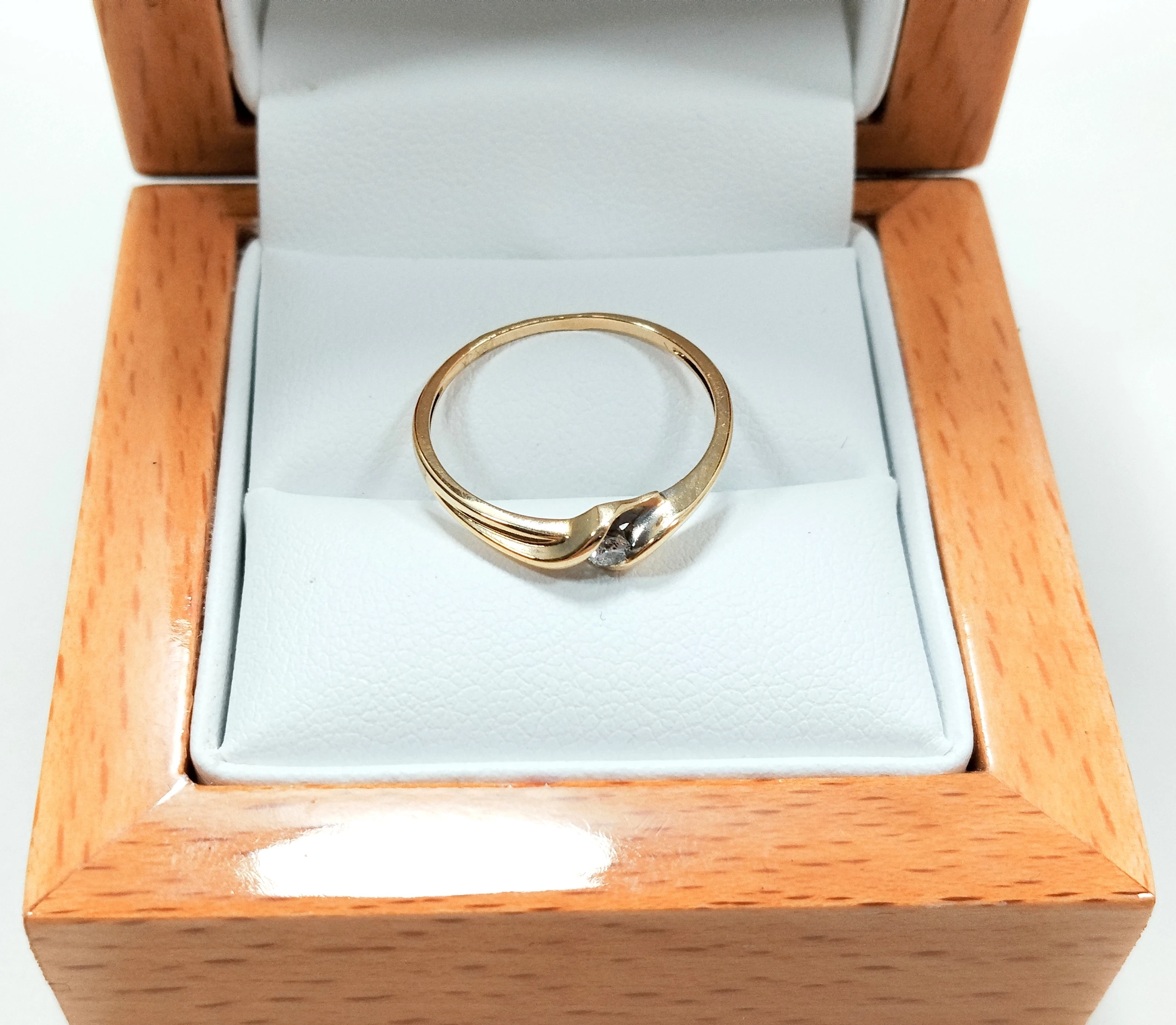 zloty-pierscionek-z-diamentem-pr333-r14-108g-rozmiarsrednica-wew-mm-372-22